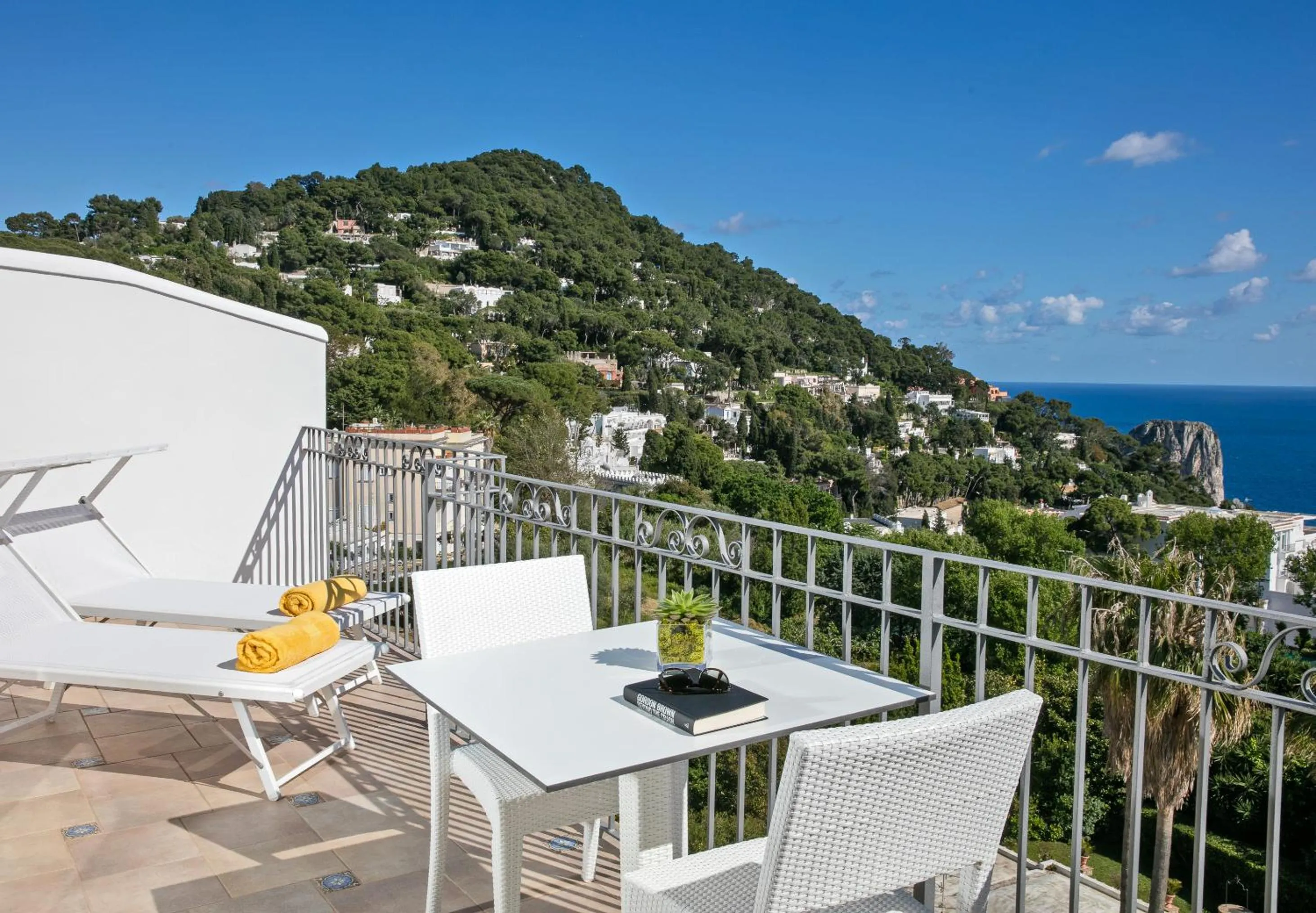 Mountain view in Hotel Syrene