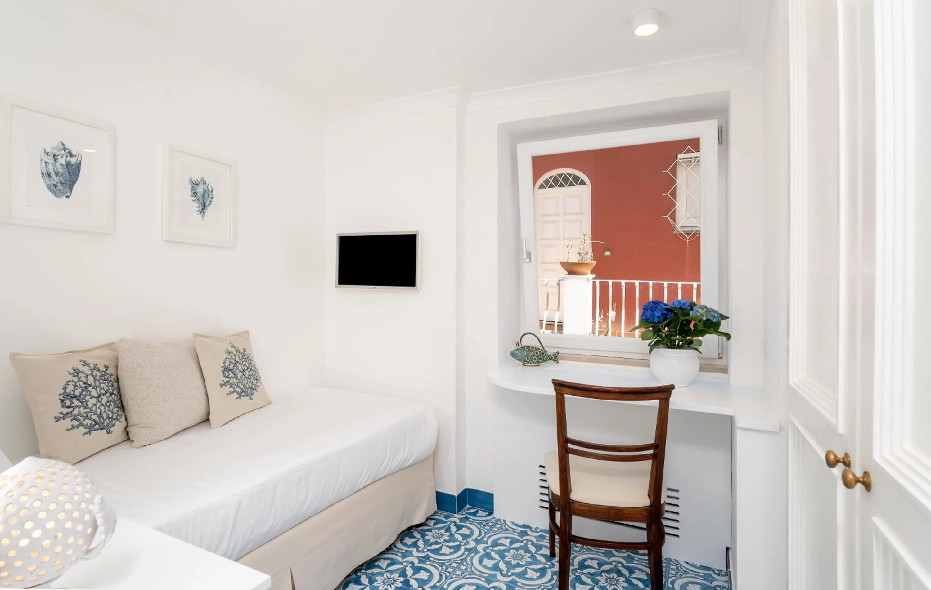 TV and multimedia in Hotel Syrene