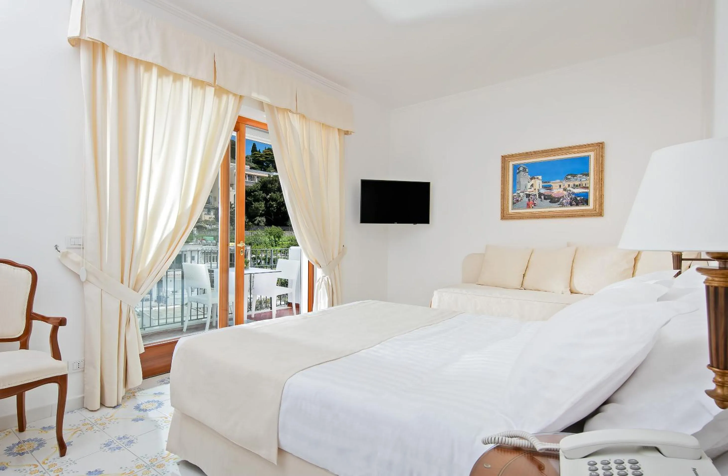 Bedroom, Bed in Hotel Syrene