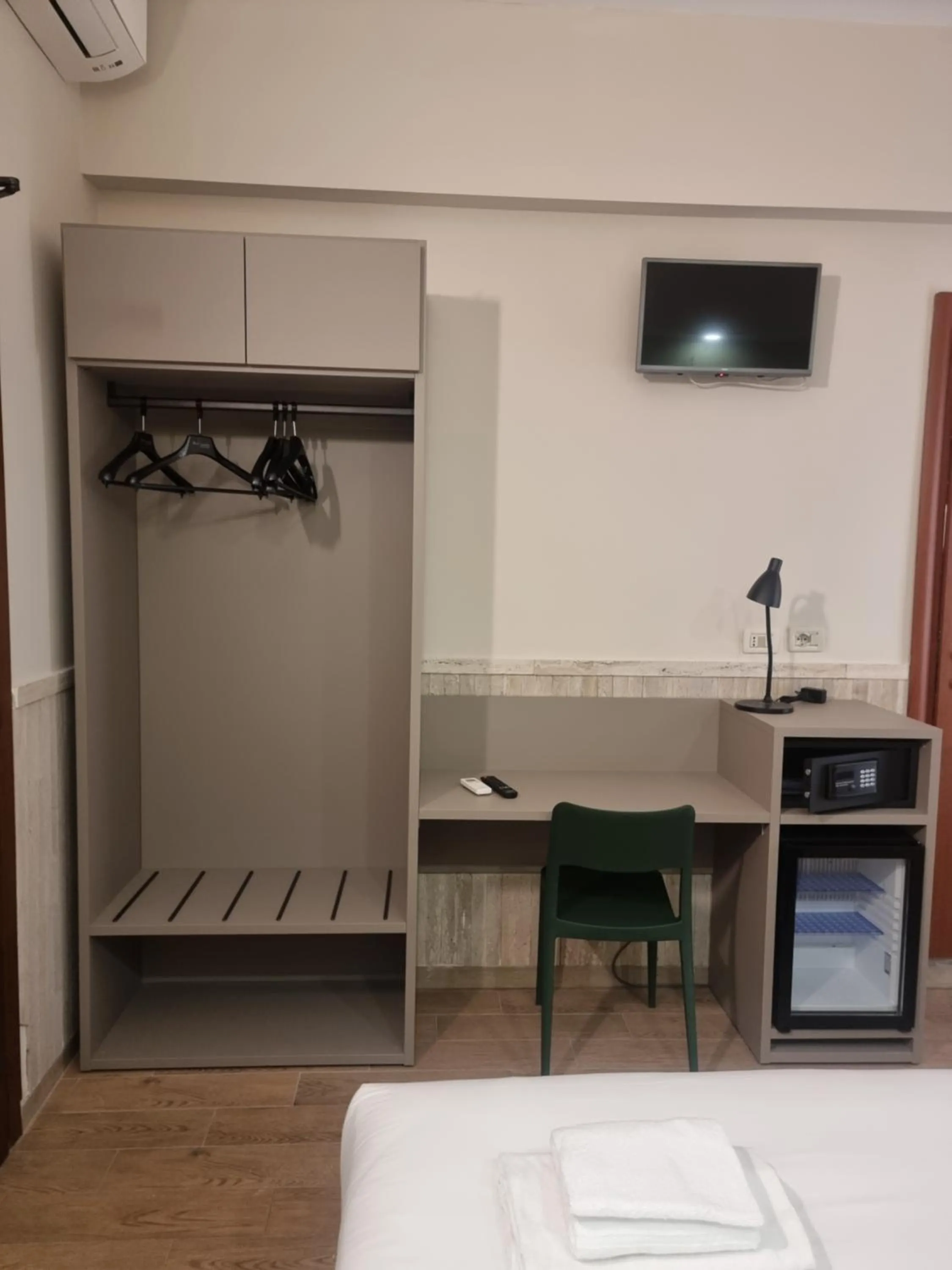 Bed in Hotel Pyramid