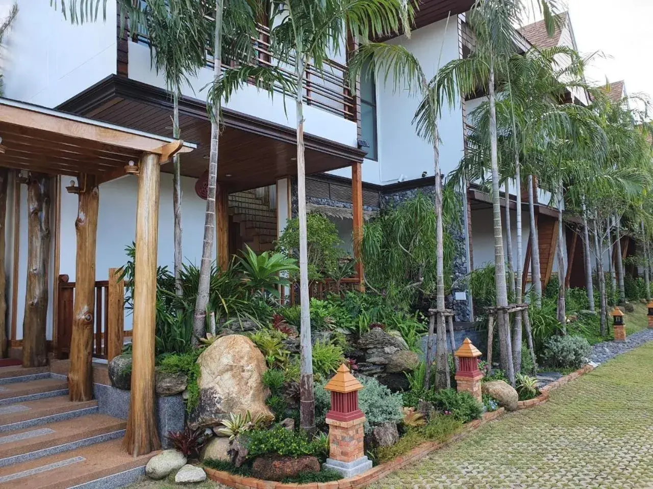 Facade/entrance in Merry Spa & Resort Facade/entrance in Merry Spa & Resort