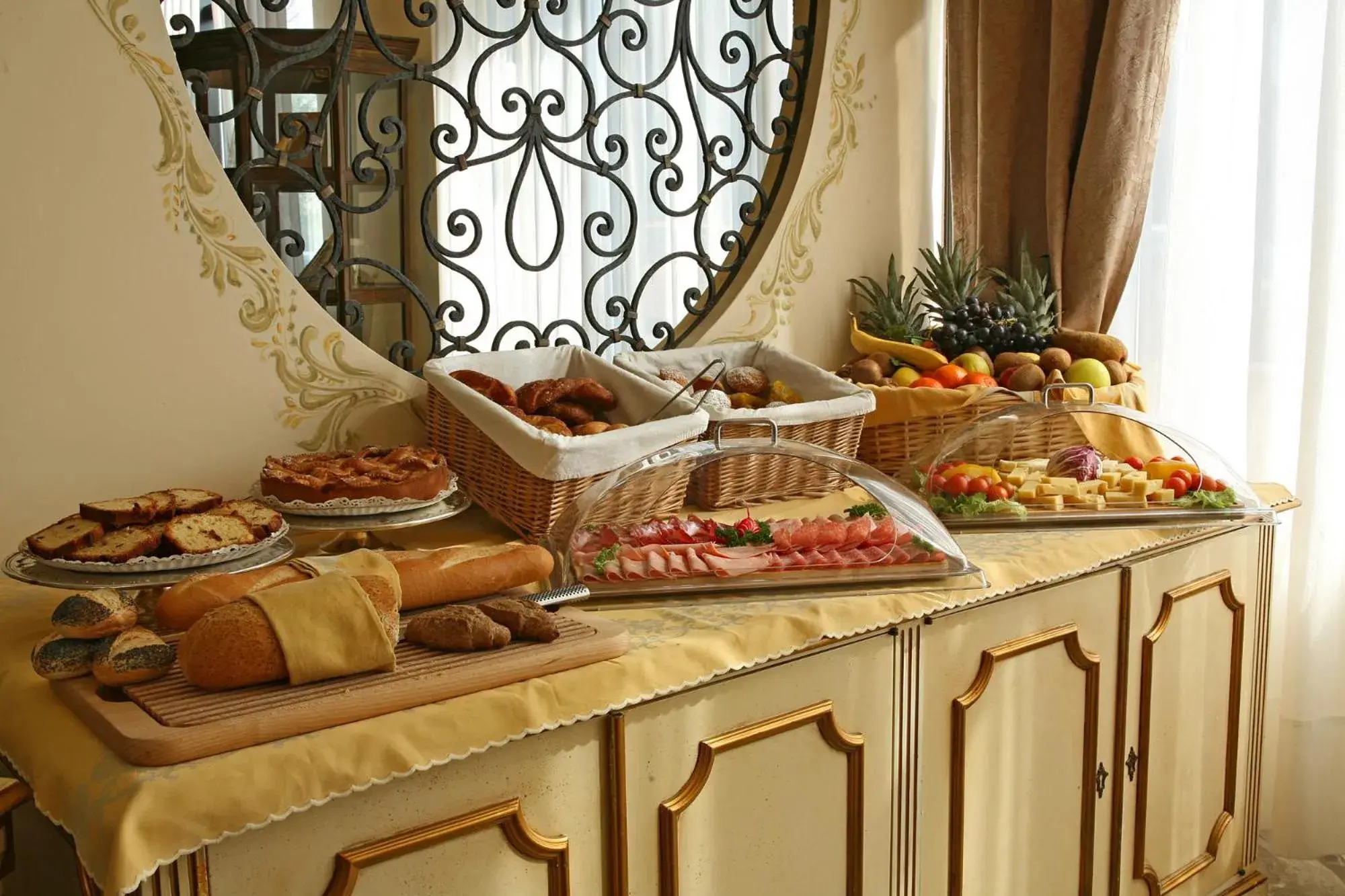 Breakfast in Abano Ritz Hotel Terme Breakfast in Abano Ritz Hotel Terme