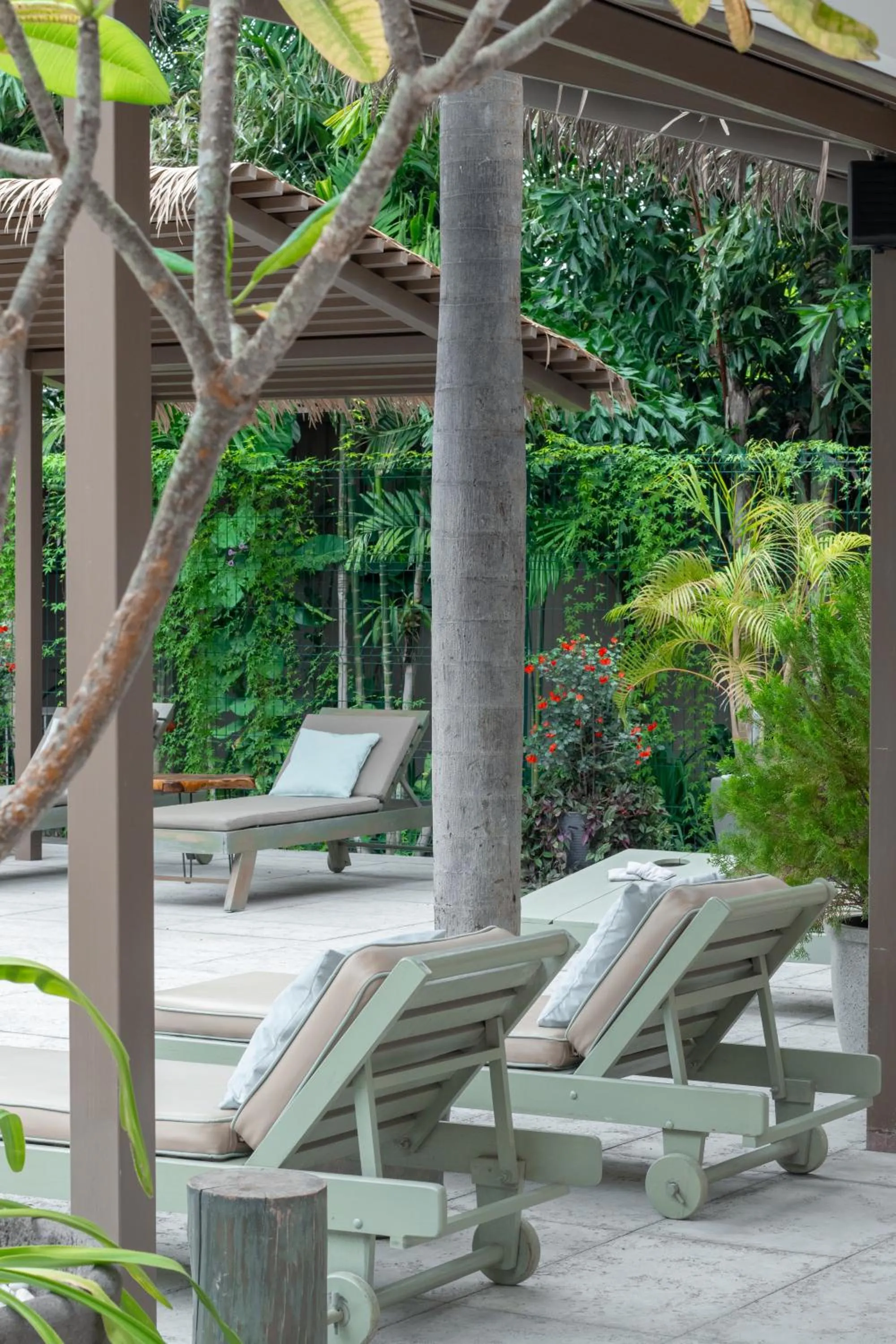 Garden in Tamarindo Bay Boutique Hotel, Apartments & Suites