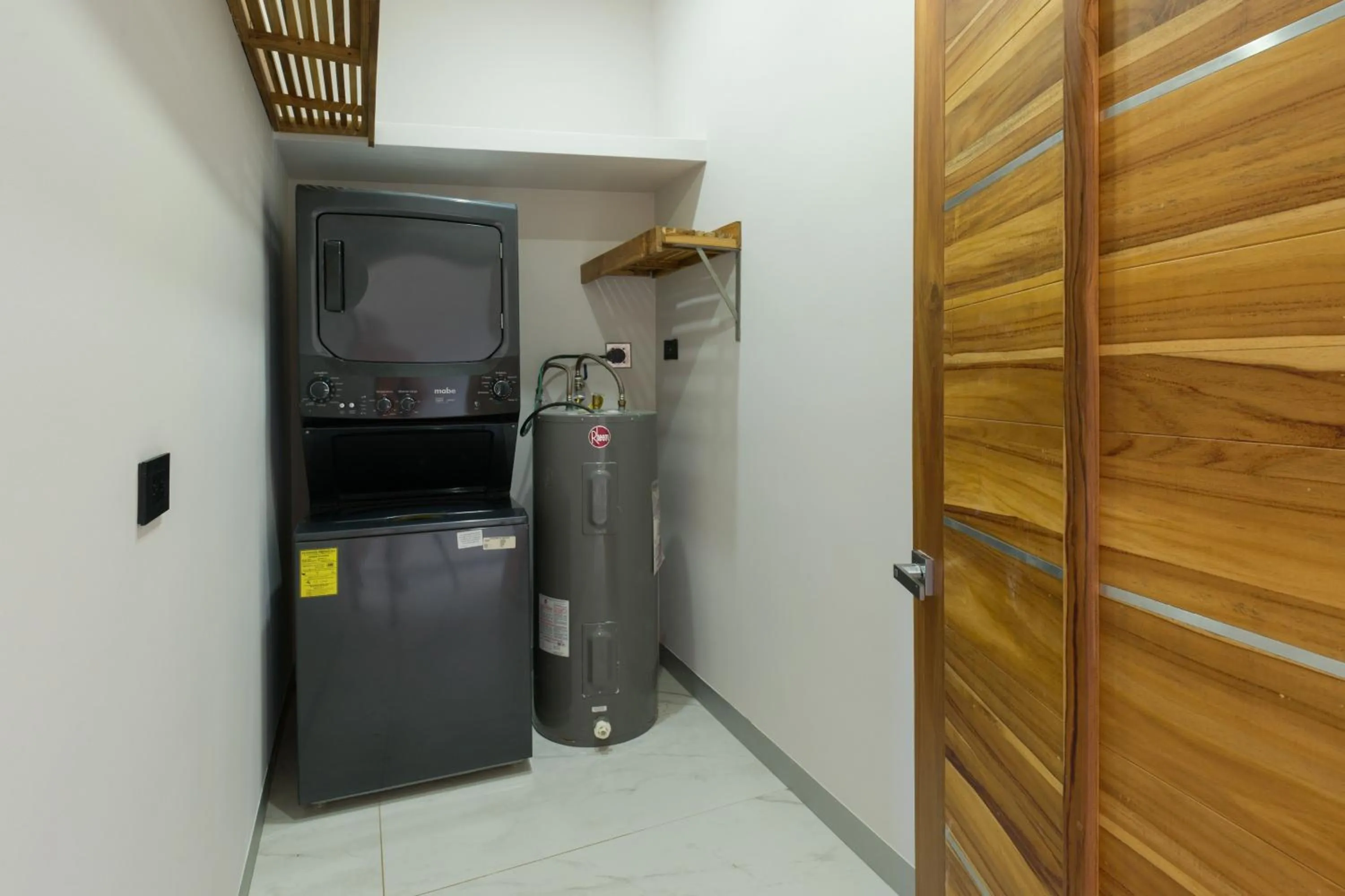 laundry in Tamarindo Bay Boutique Hotel, Apartments & Suites