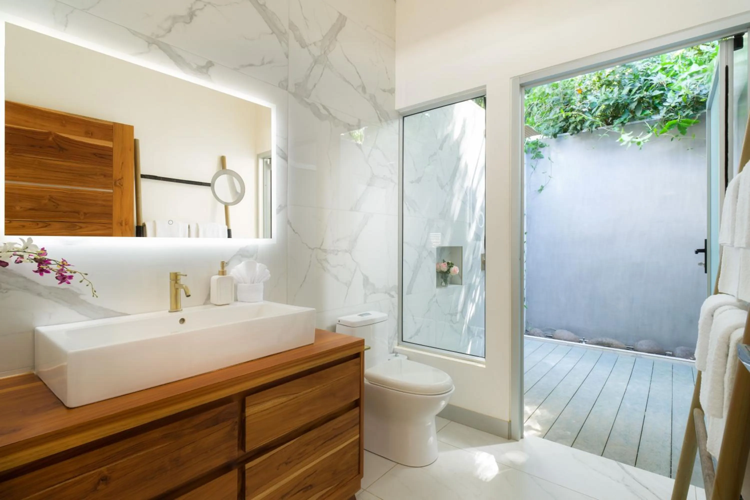 Bathroom in Tamarindo Bay Boutique Hotel, Apartments & Suites