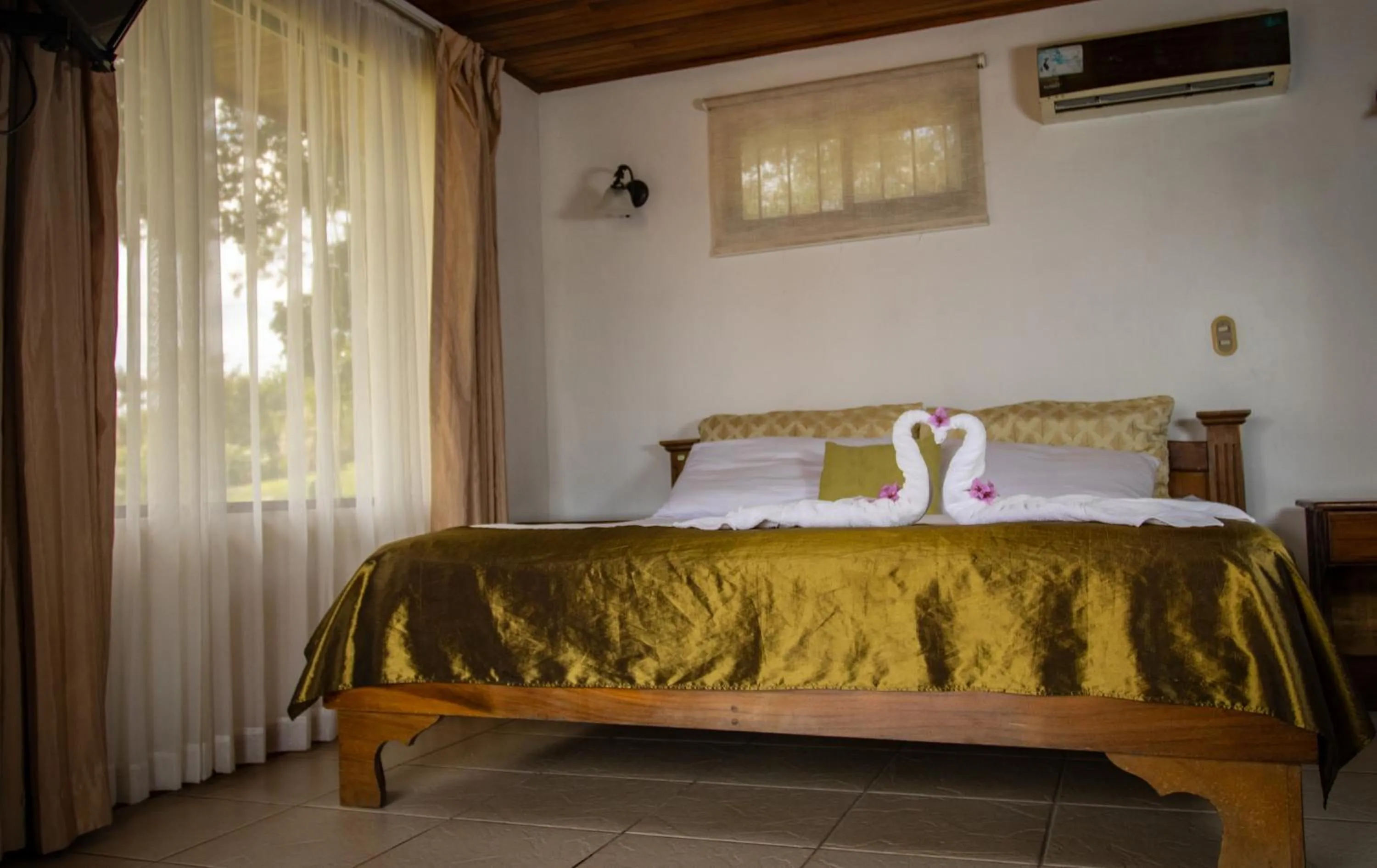 Bed in Miradas Arenal Hotel & Hotsprings