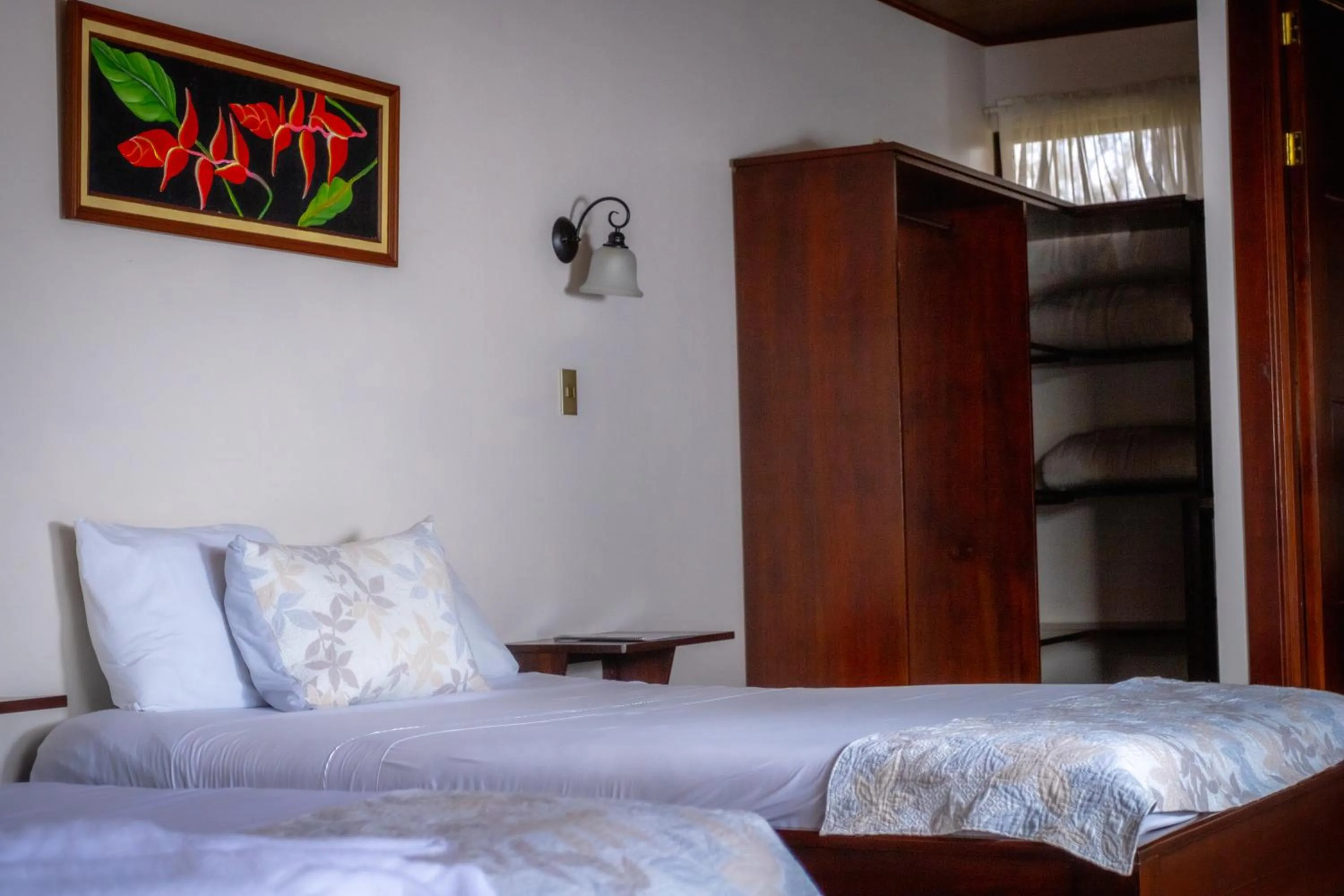 Bed in Miradas Arenal Hotel & Hotsprings