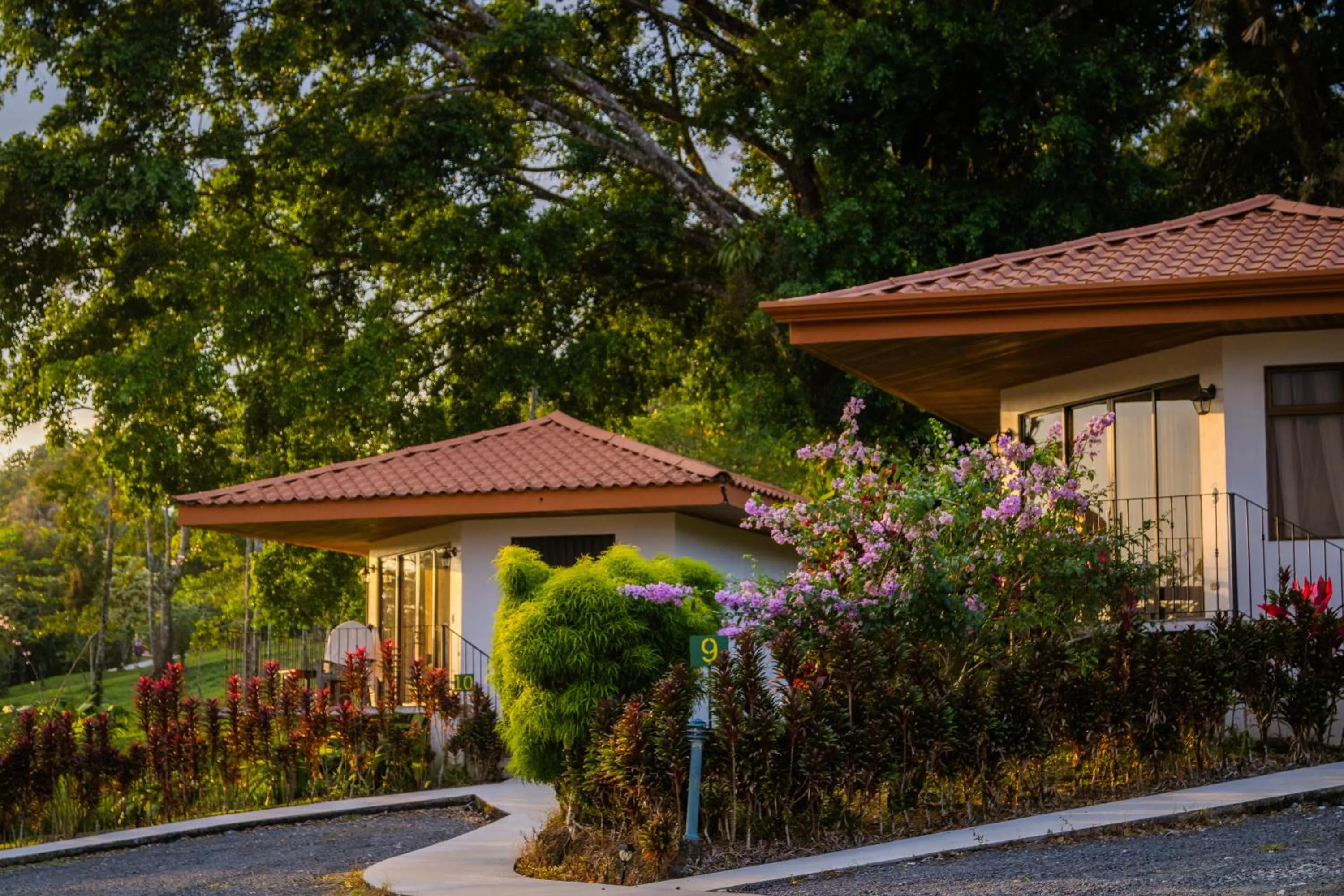 Garden in Miradas Arenal Hotel & Hotsprings