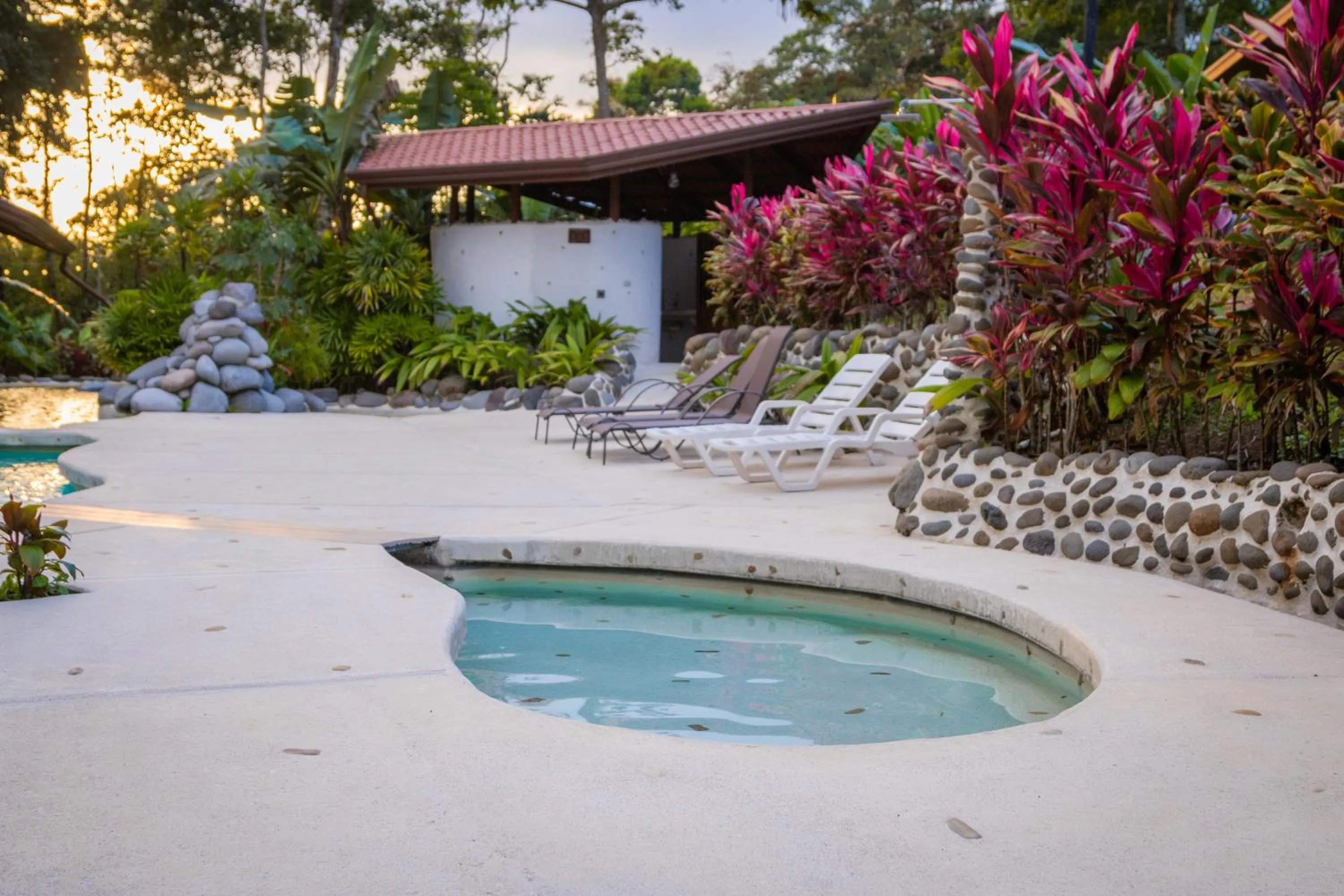 Swimming pool in Miradas Arenal Hotel & Hotsprings
