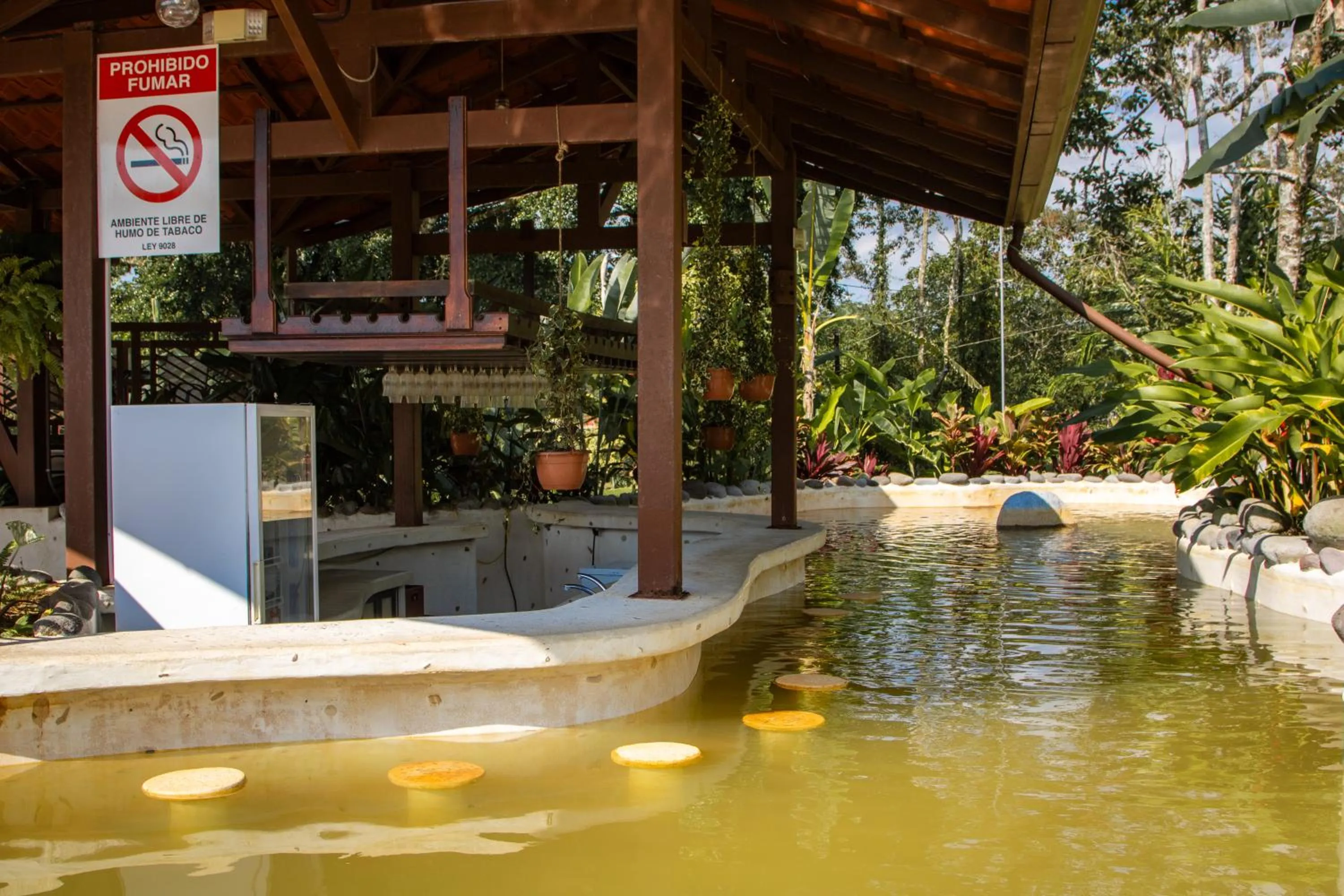 Lounge or bar in Miradas Arenal Hotel & Hotsprings