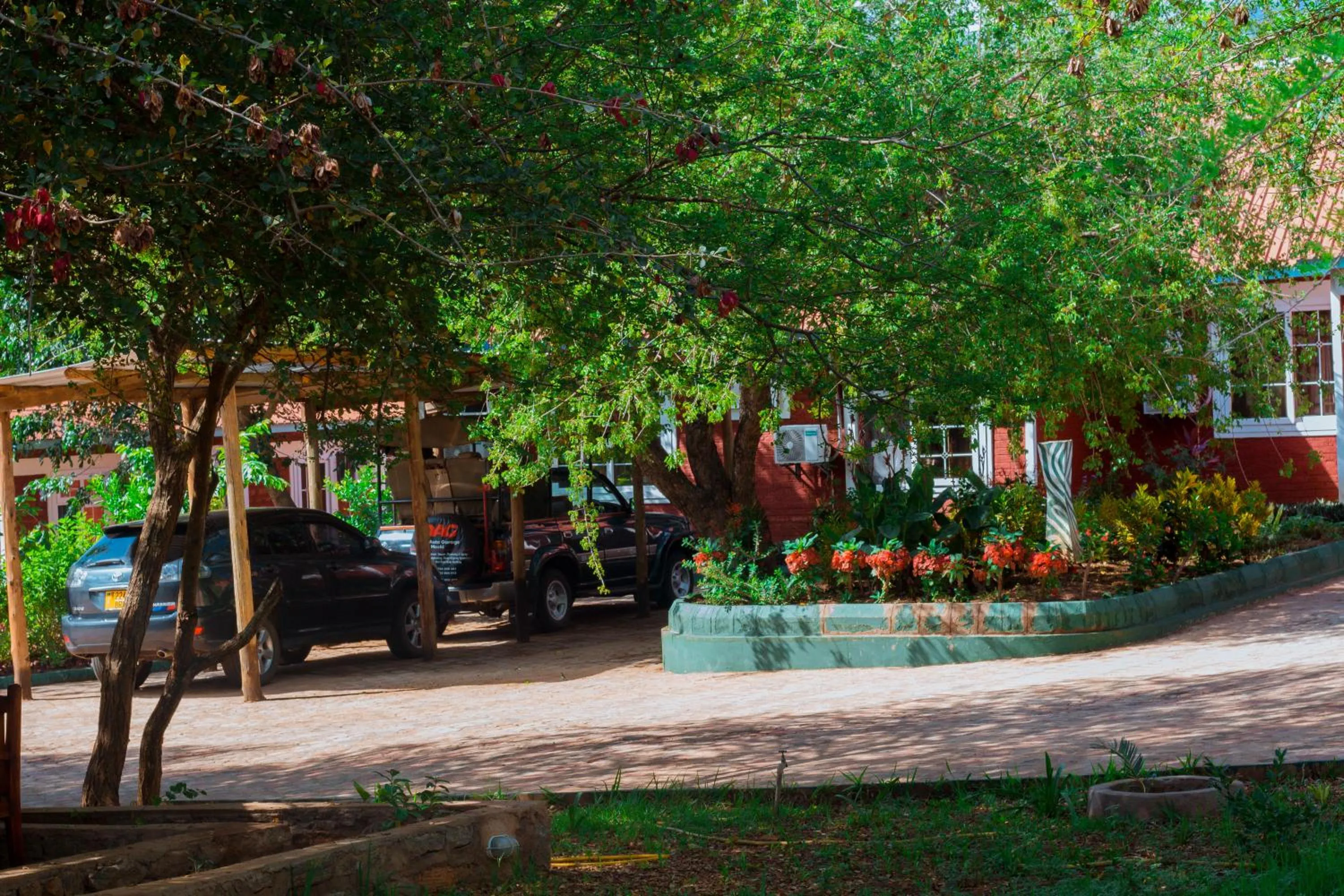 Parking in Mkomazi Hotels and Camps