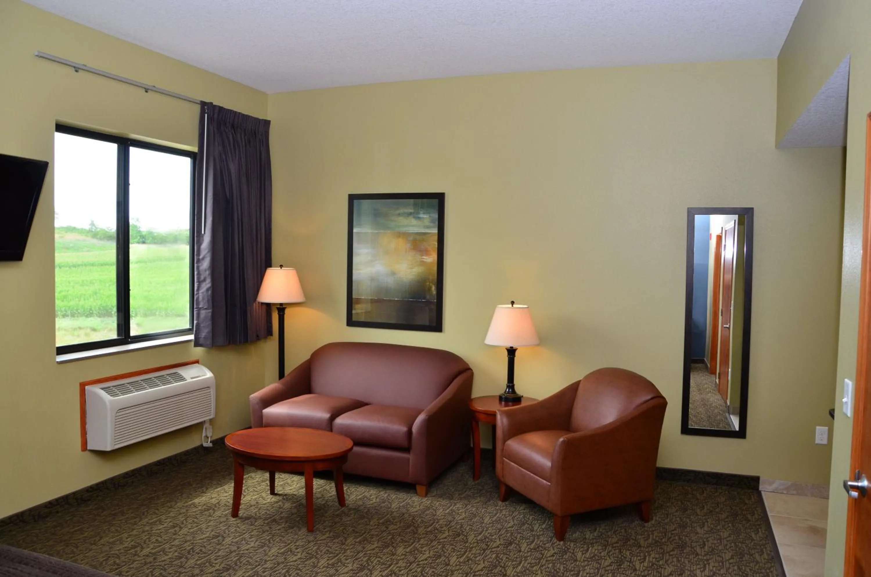 Seating area in Cobblestone Inn & Suites - Newton