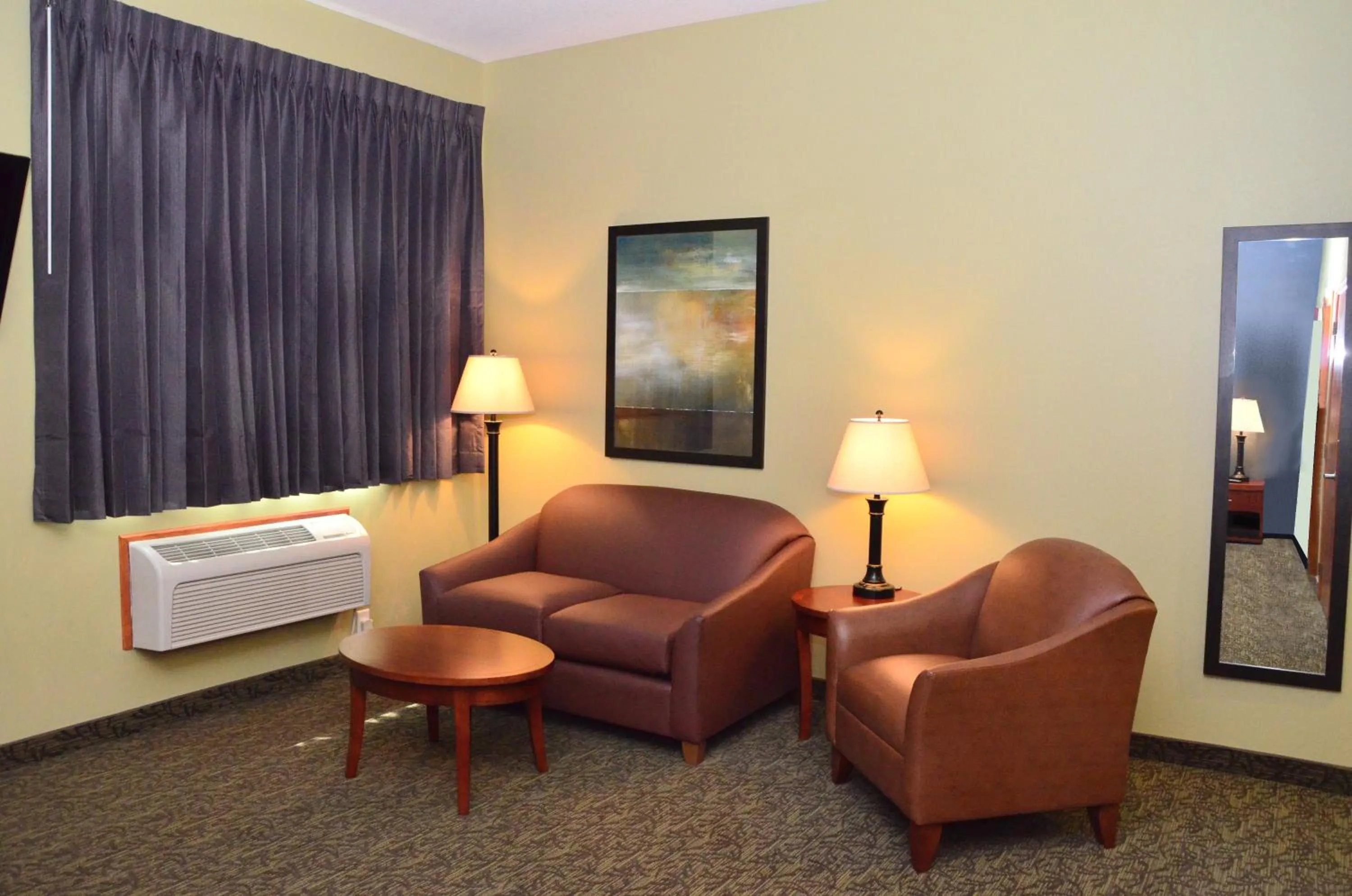 Seating area in Cobblestone Inn & Suites - Newton