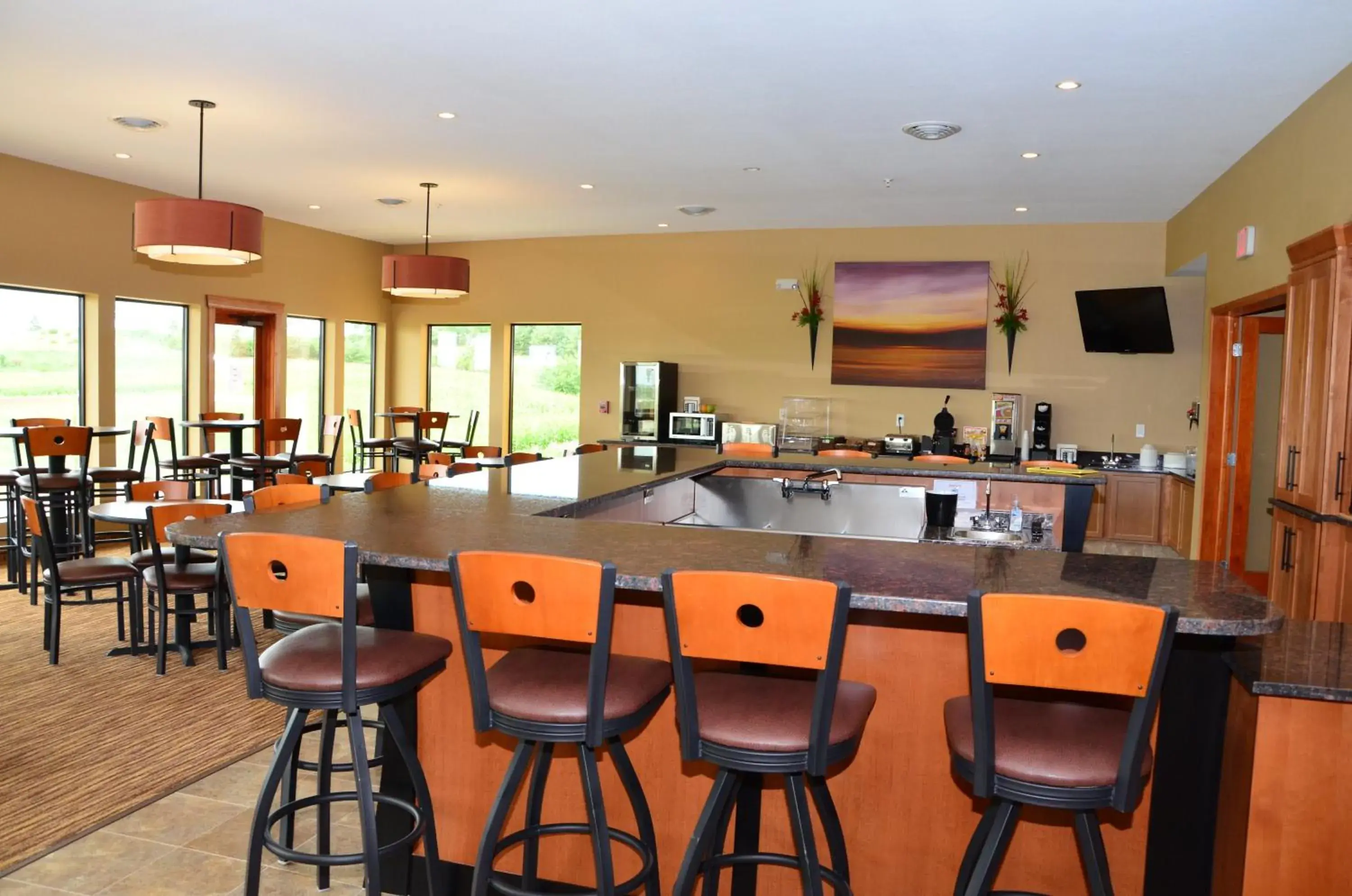 American breakfast in Cobblestone Inn & Suites - Newton American breakfast in Cobblestone Inn & Suites - Newton