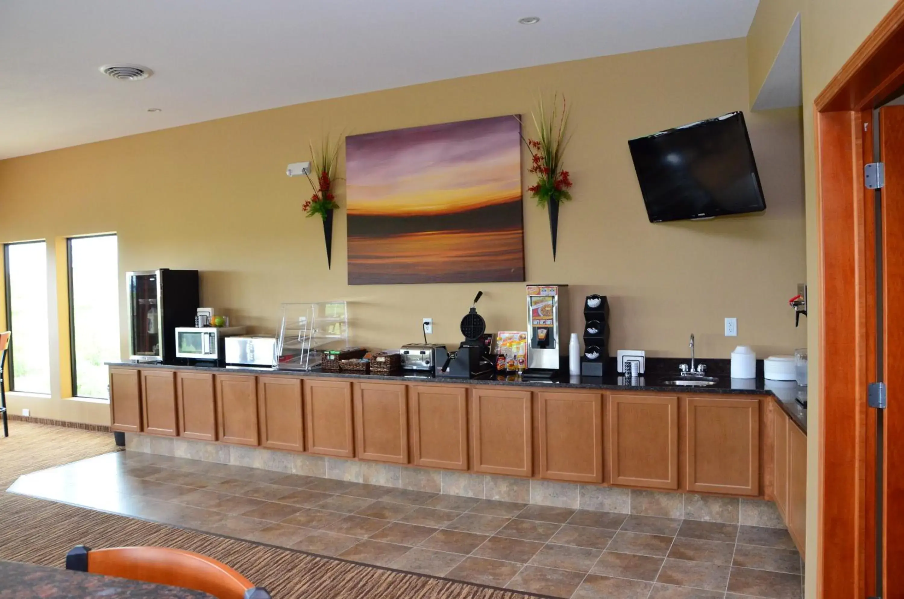 American breakfast in Cobblestone Inn & Suites - Newton American breakfast in Cobblestone Inn & Suites - Newton