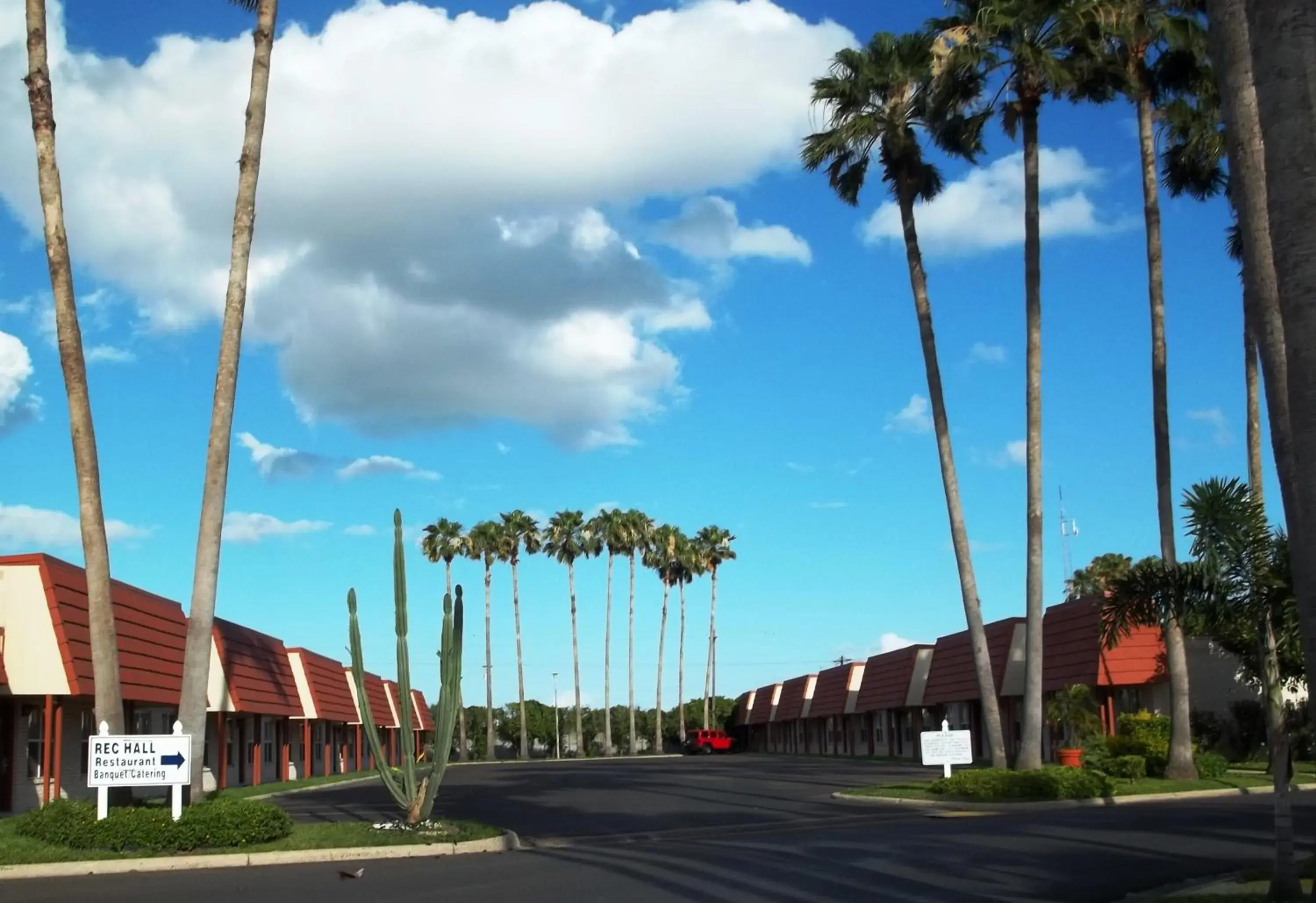 Property building in Victoria Palms Inn and Suites Property building in Victoria Palms Inn and Suites