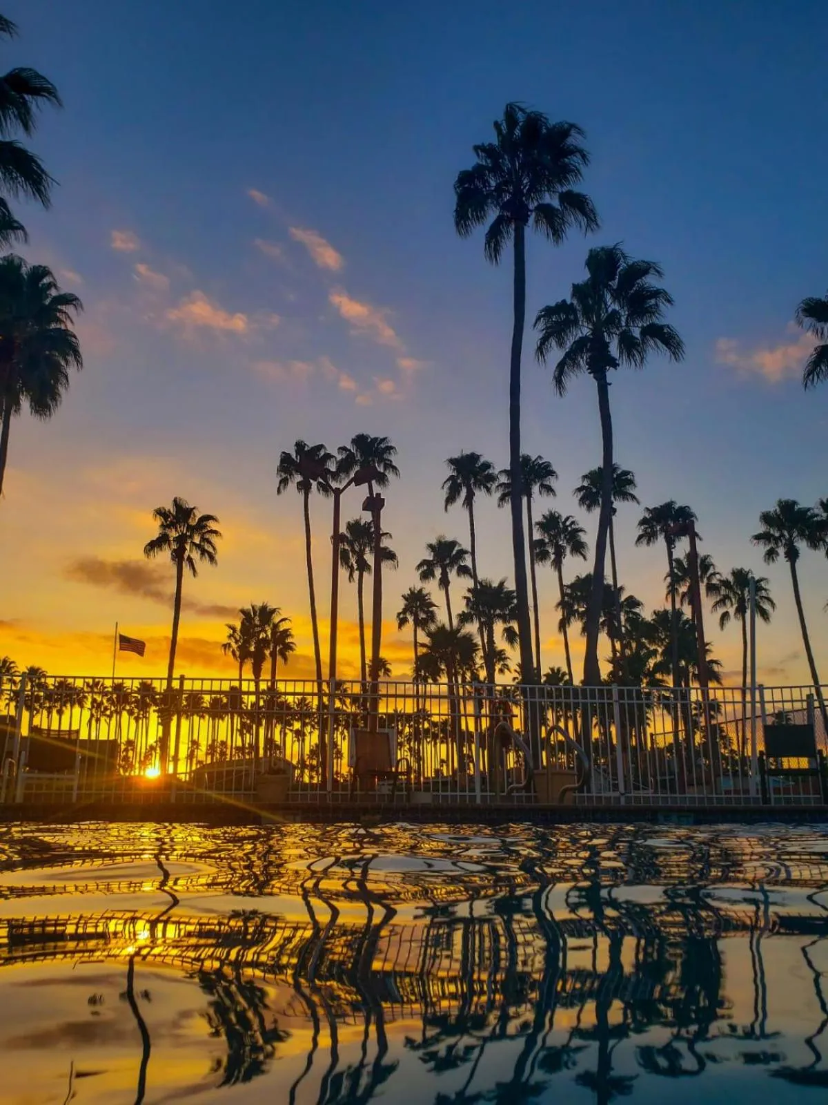 Sunset in Victoria Palms Inn and Suites