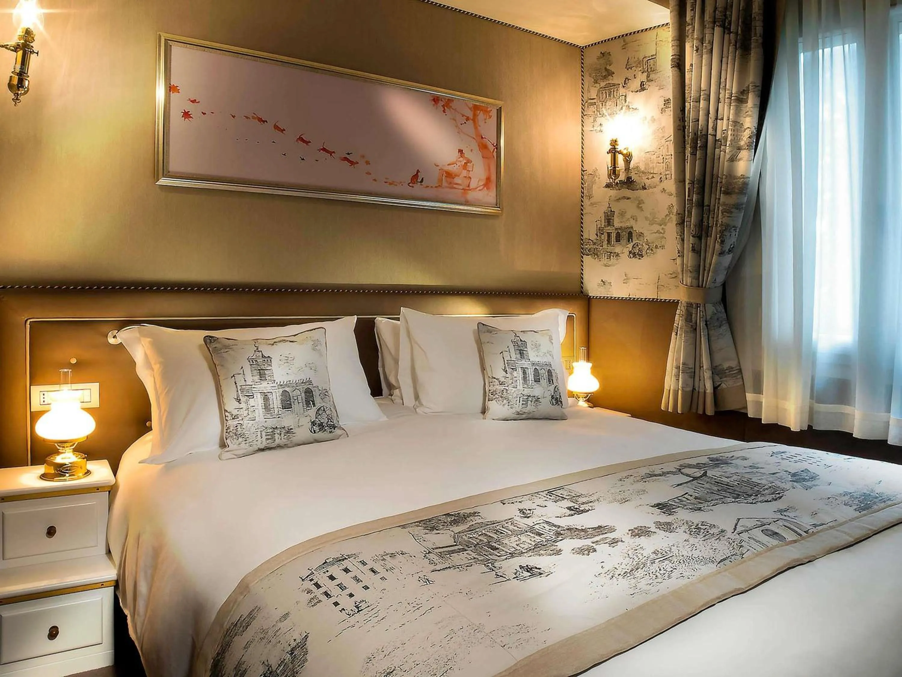 Bedroom, Bed in Papadopoli Hotel Venezia - MGallery Collection