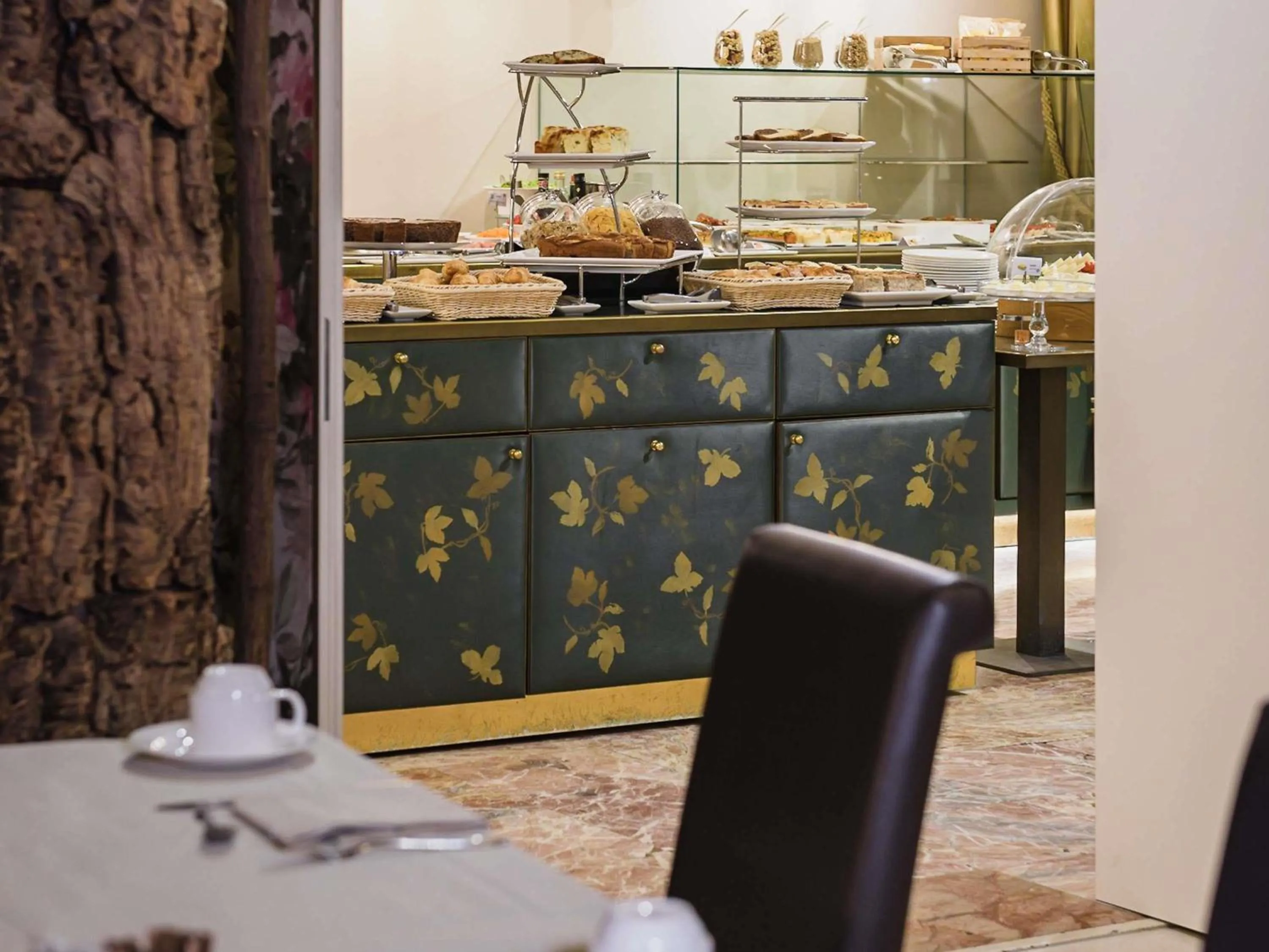 Breakfast in Papadopoli Hotel Venezia - MGallery Collection