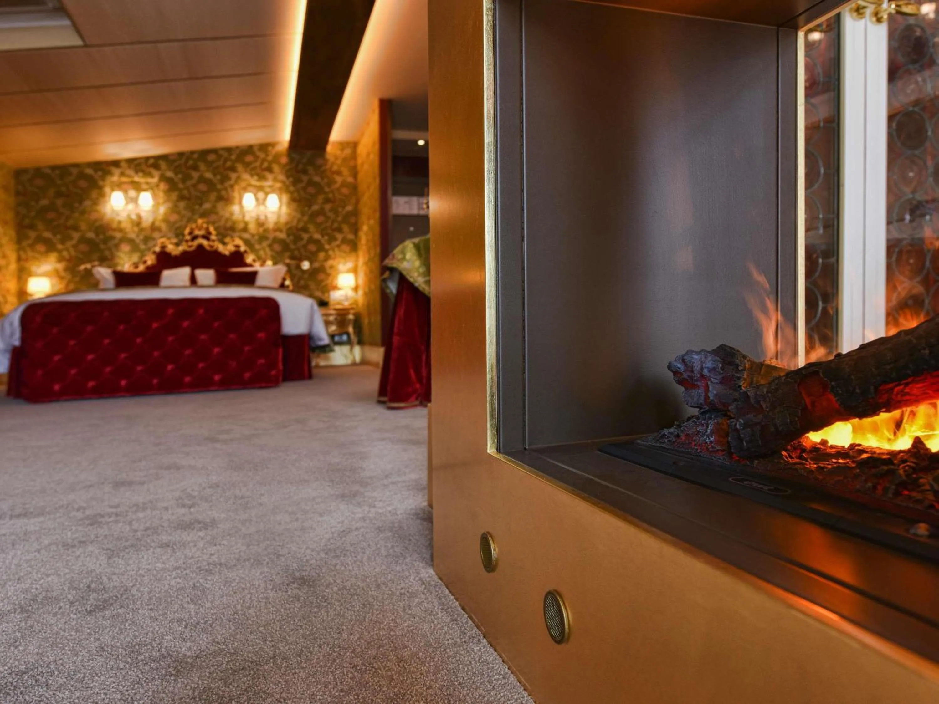 Bedroom in Papadopoli Hotel Venezia - MGallery Collection