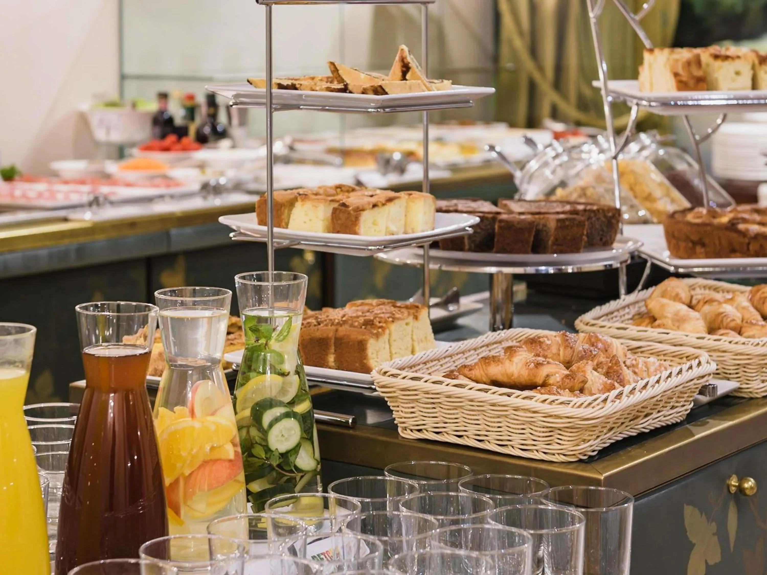 Breakfast in Papadopoli Hotel Venezia - MGallery Collection