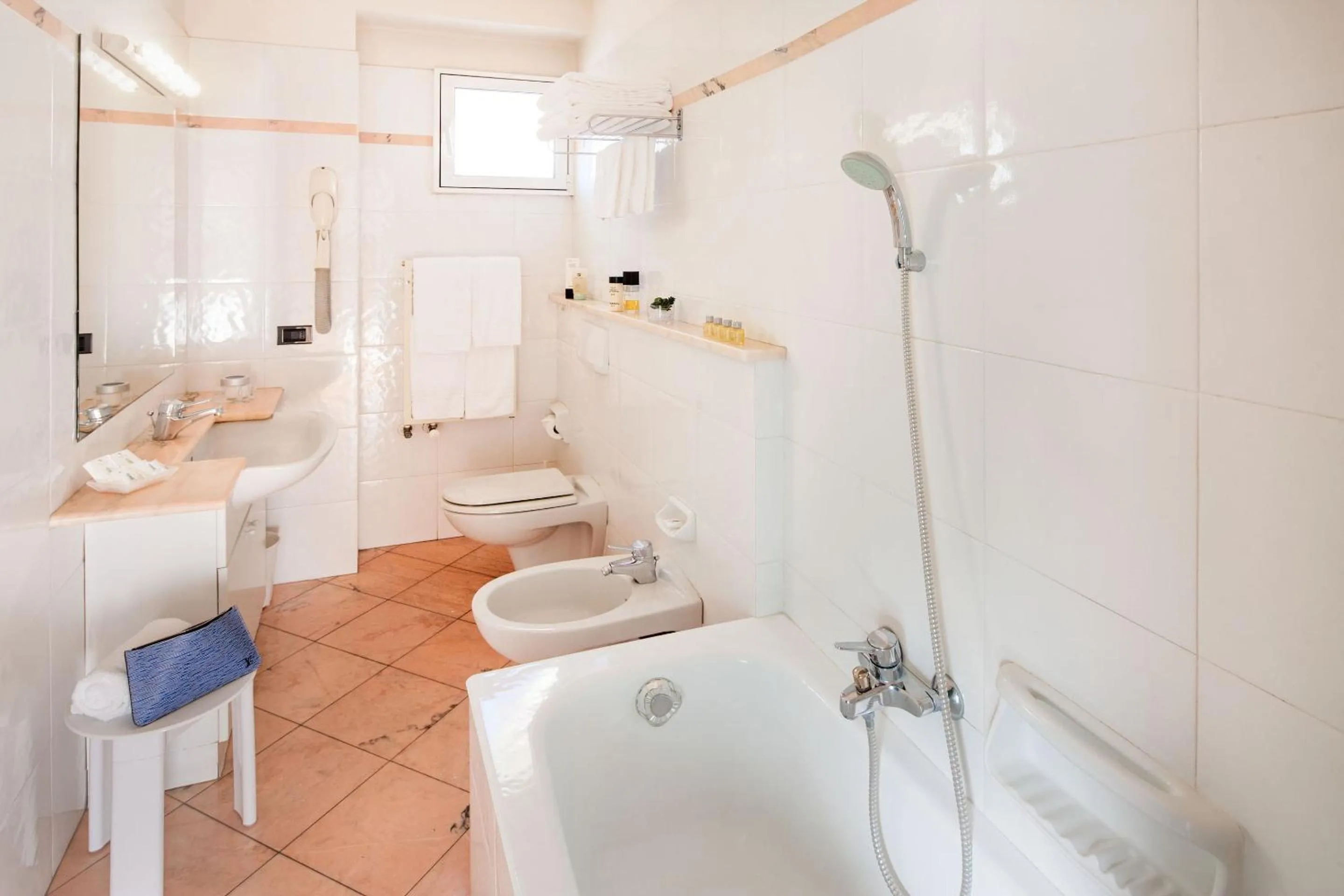 Bathroom in Hotel Riviera
