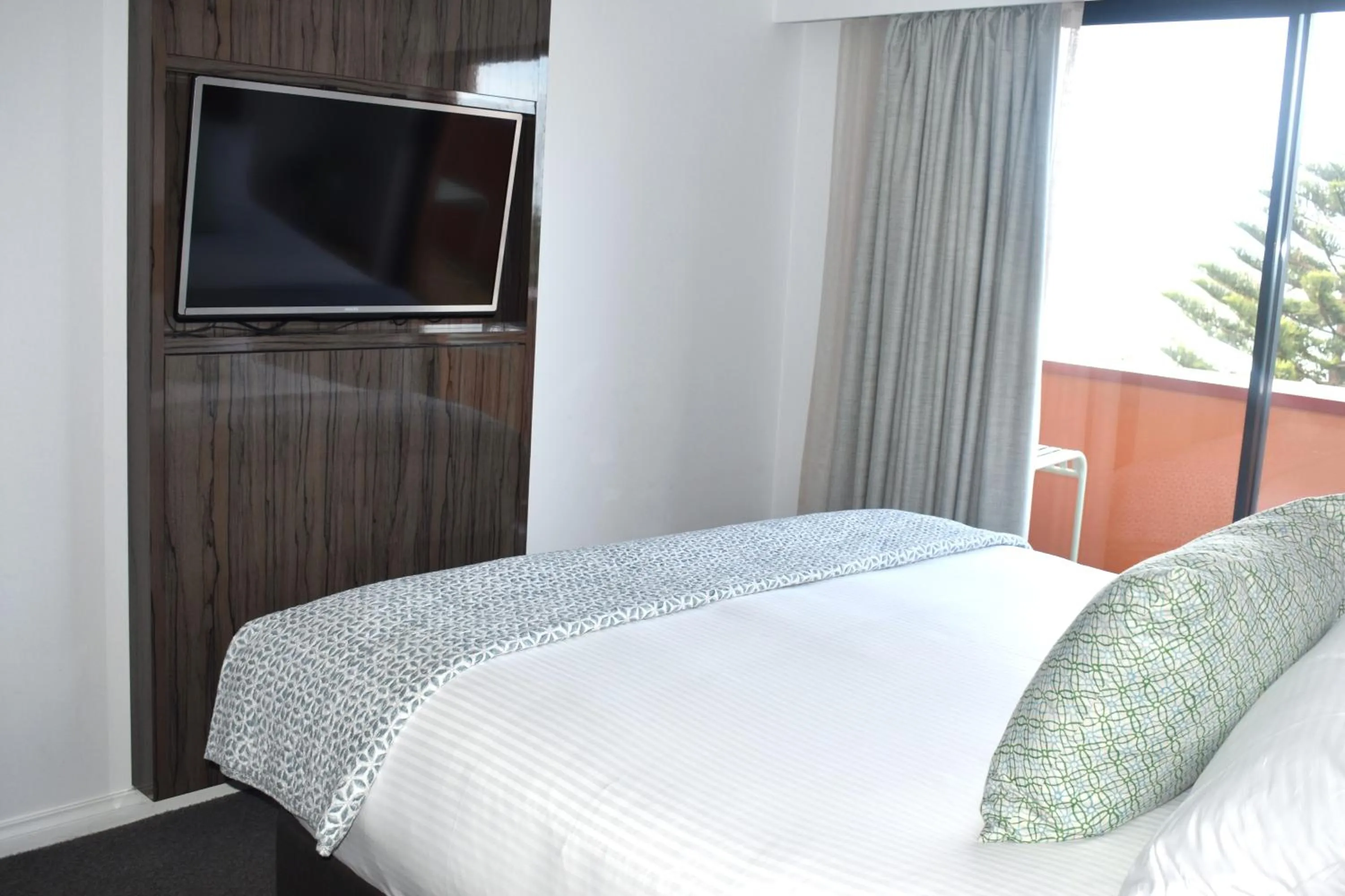 Bed in Bondi 38 Serviced Apartments