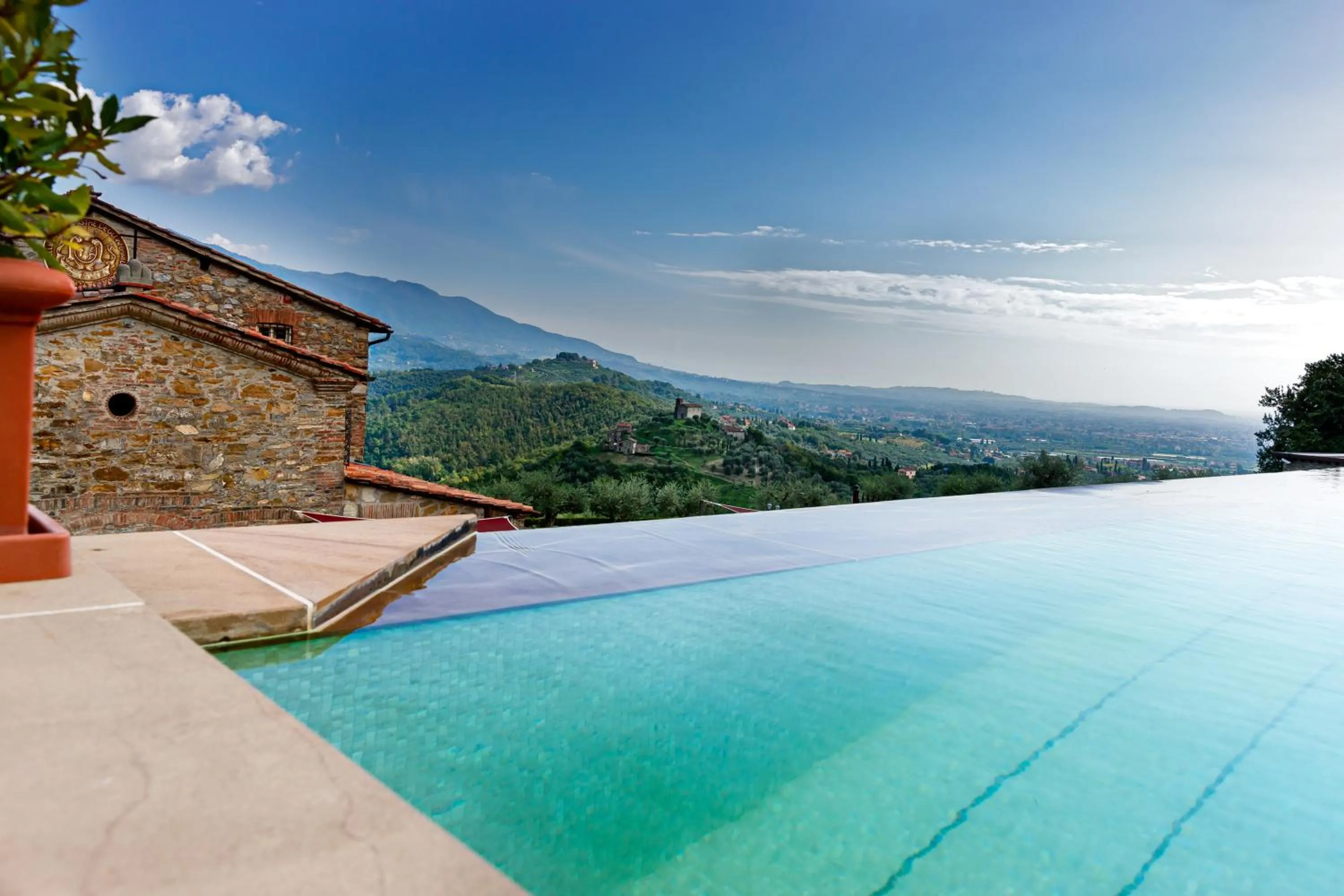 Swimming pool in Hotel Villa Volpi
