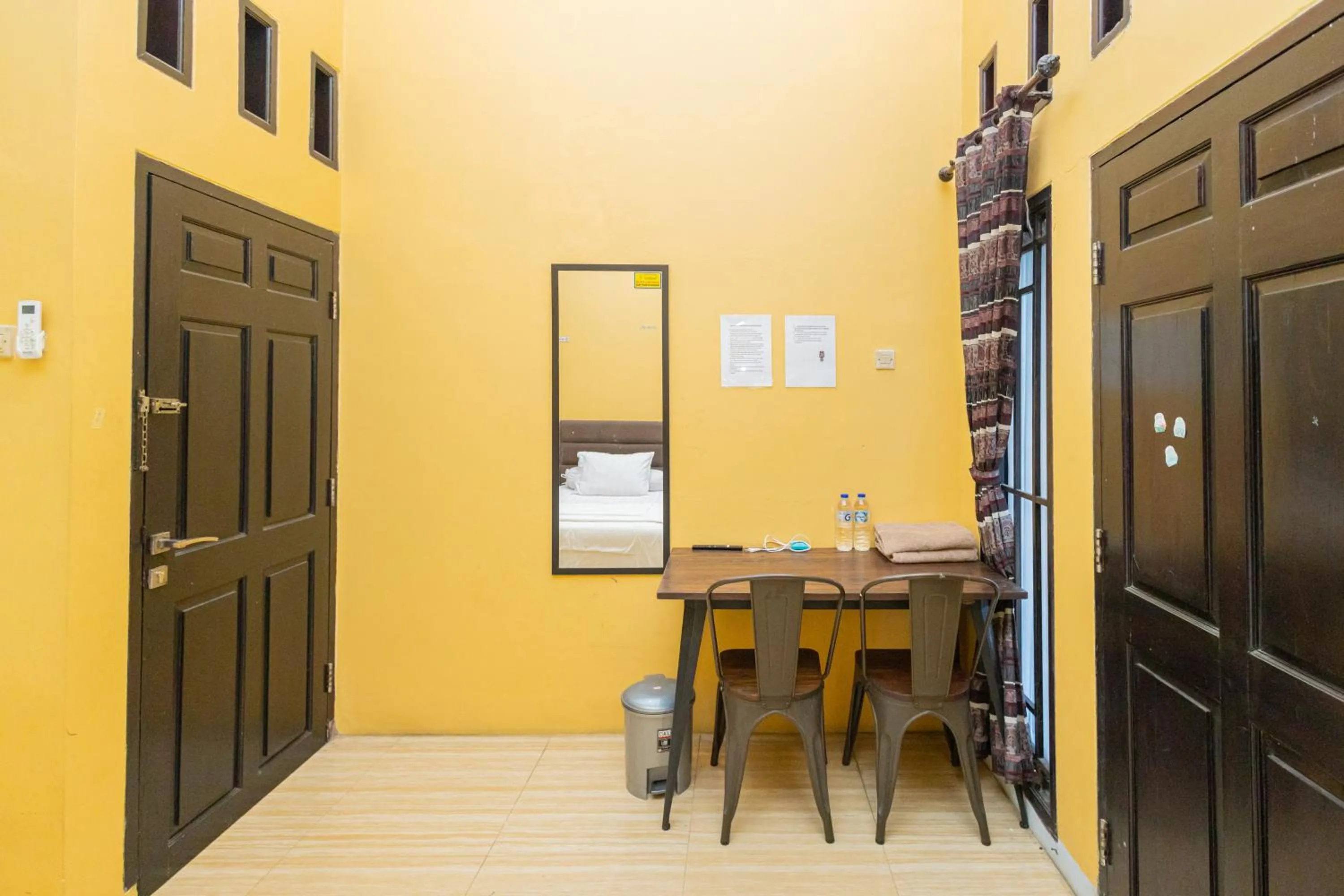 Bedroom in Boss Residence Serang Mitra RedDoorz