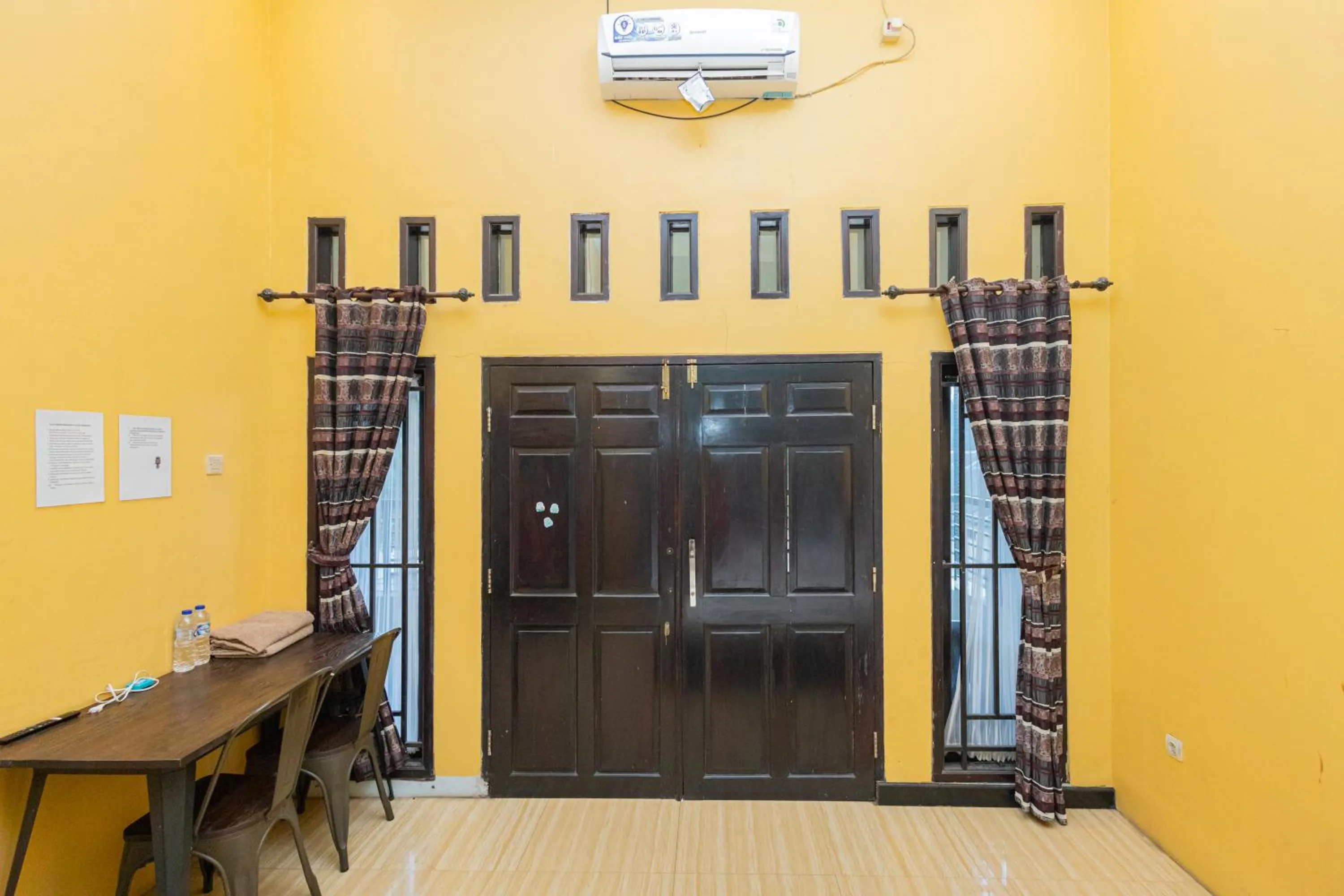 Bedroom in Boss Residence Serang Mitra RedDoorz