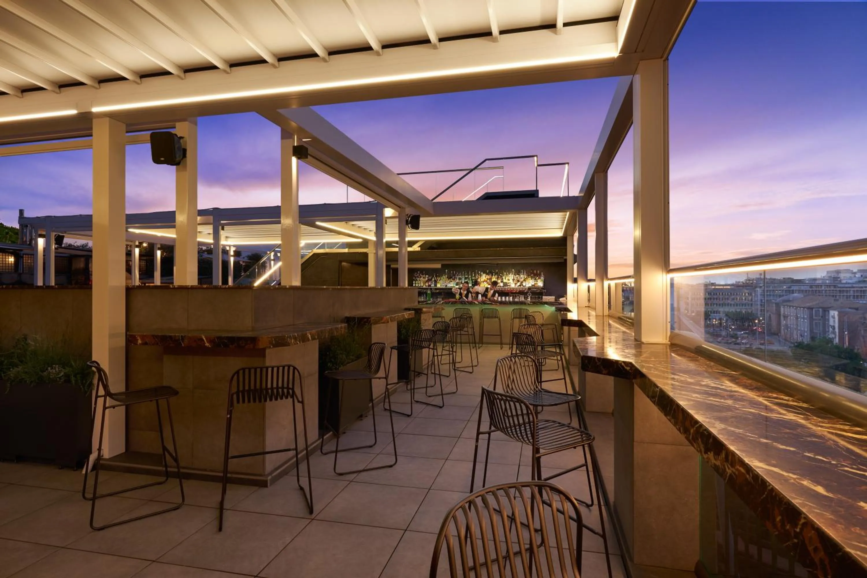 Restaurant/places to eat in Golden Tulip Rome Piram