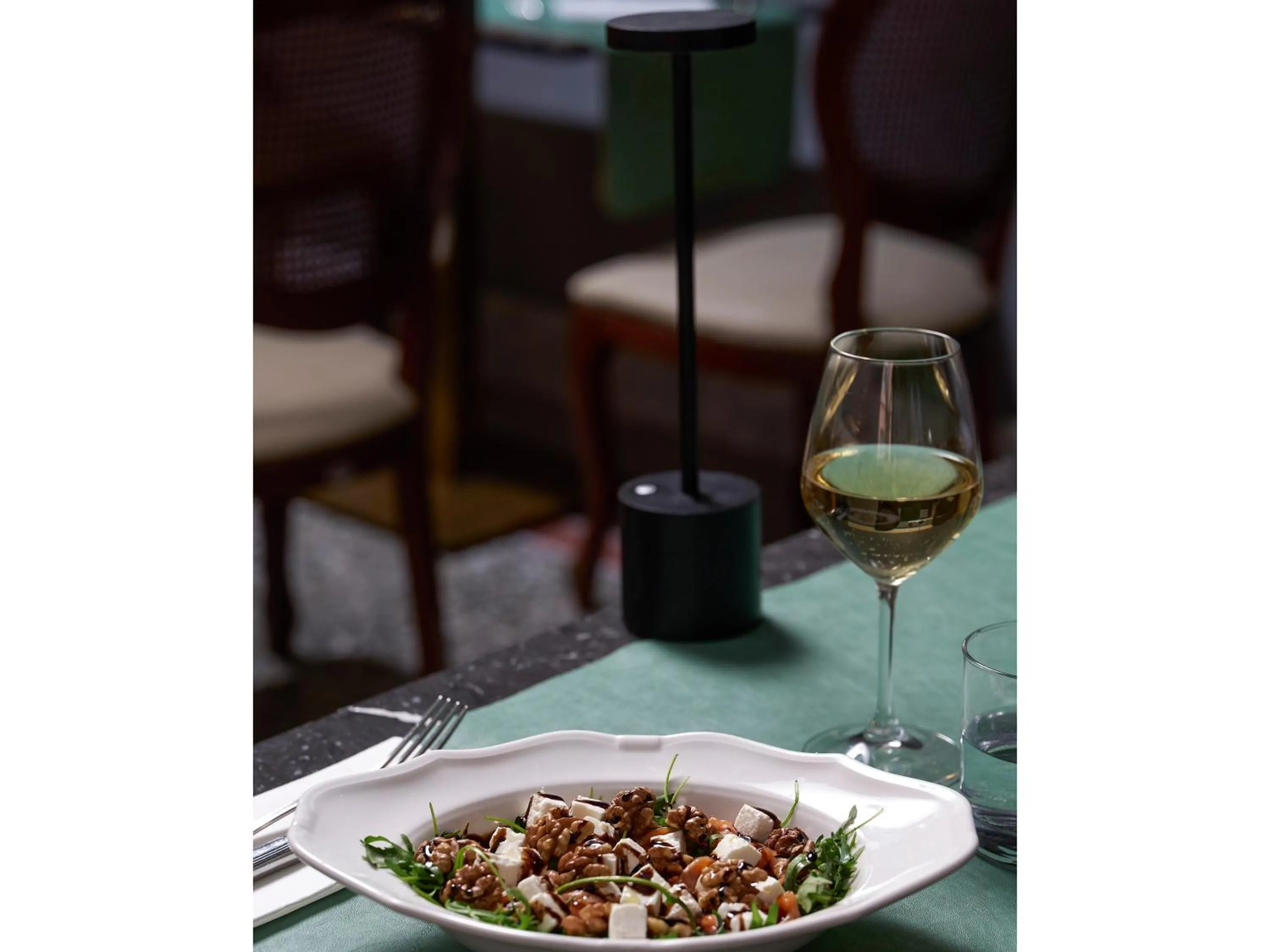 Restaurant/places to eat in Golden Tulip Rome Piram