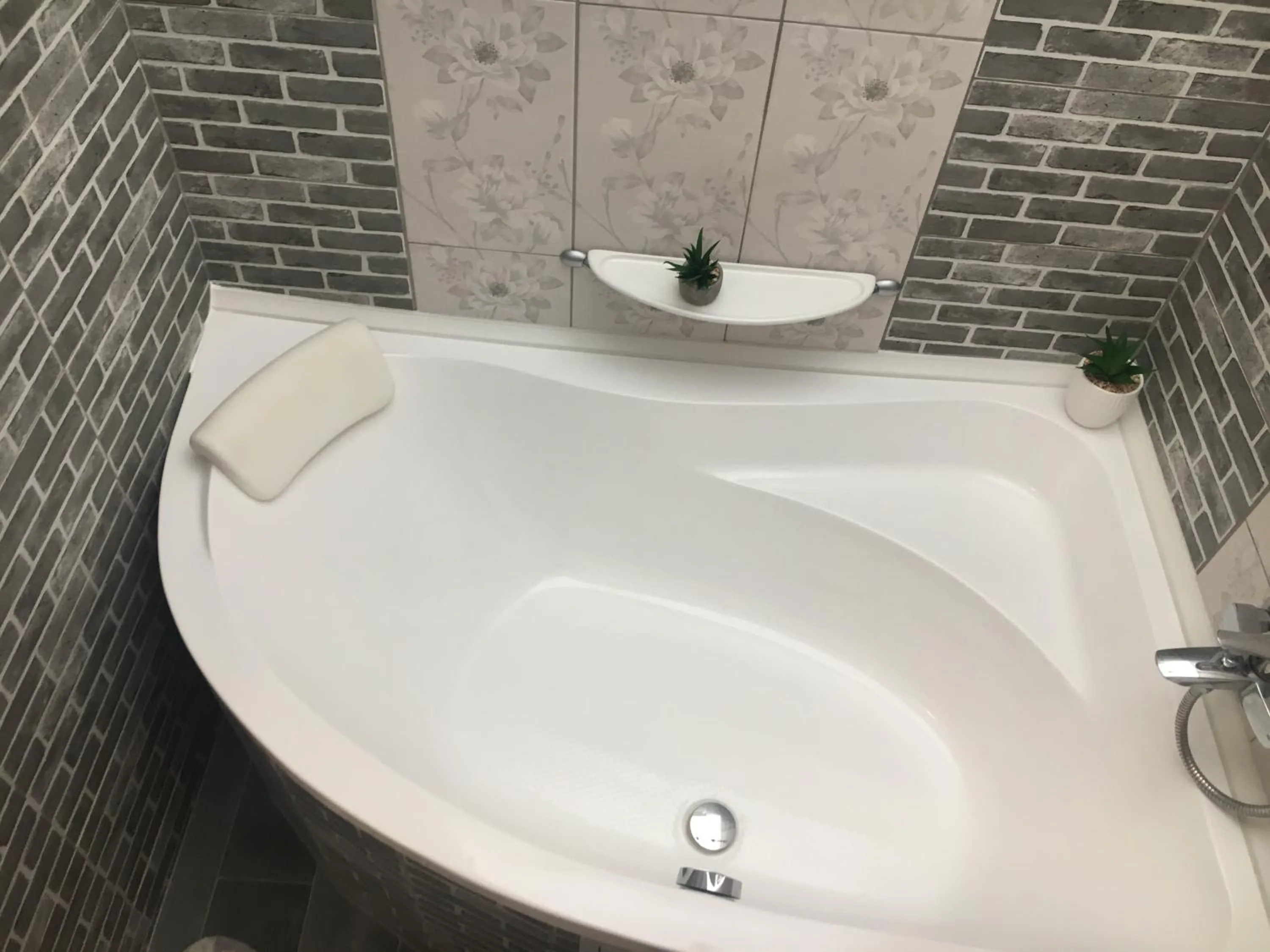 Bathroom in Logod Panorama Apartman