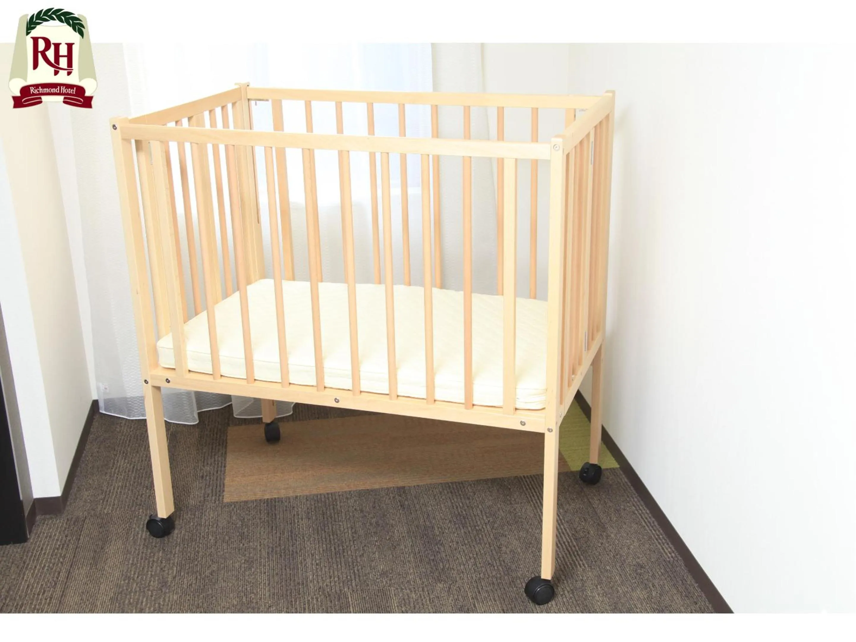 cot, Bed in Richmond Hotel Namba Daikokucho