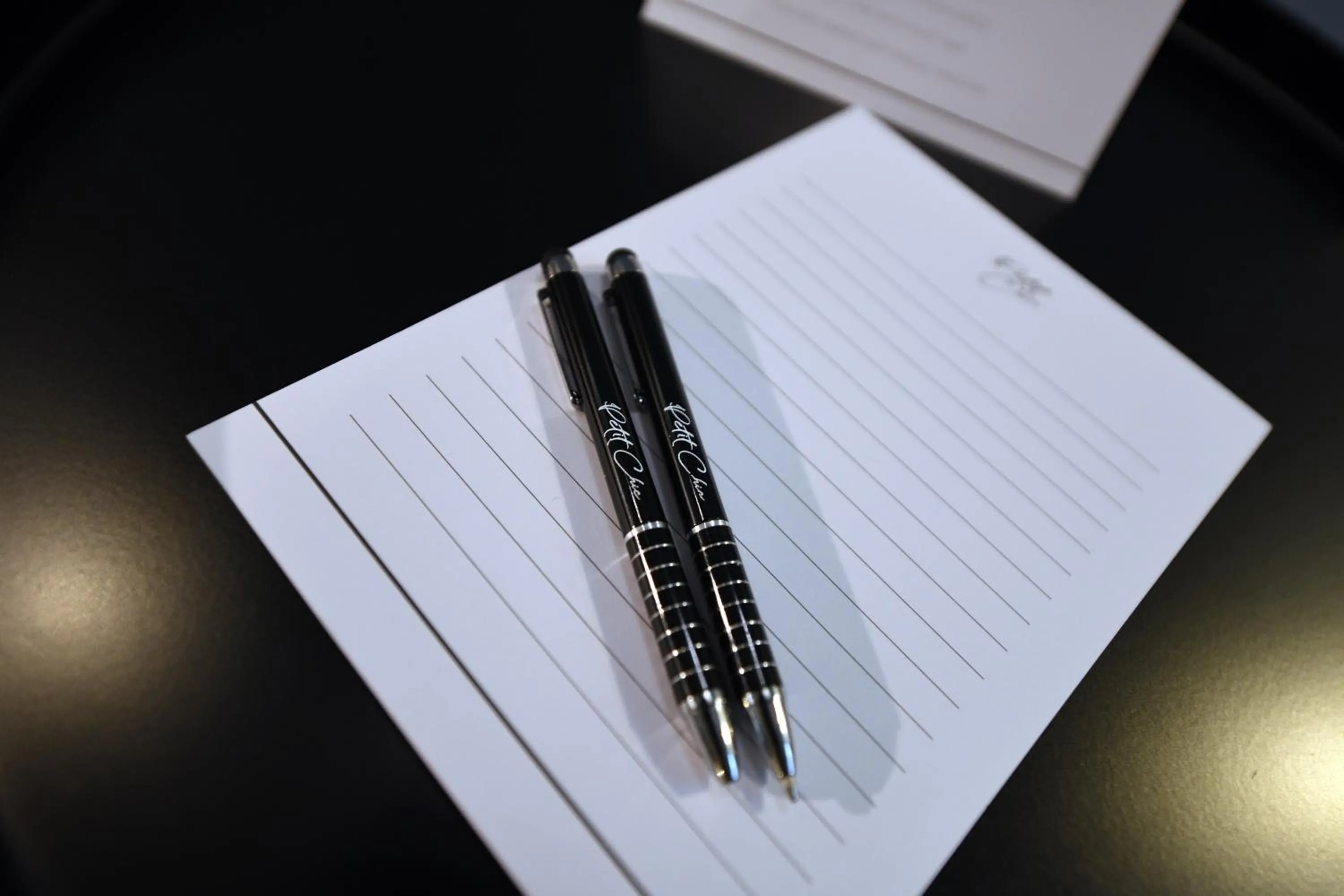 Victoria by Petit Chic