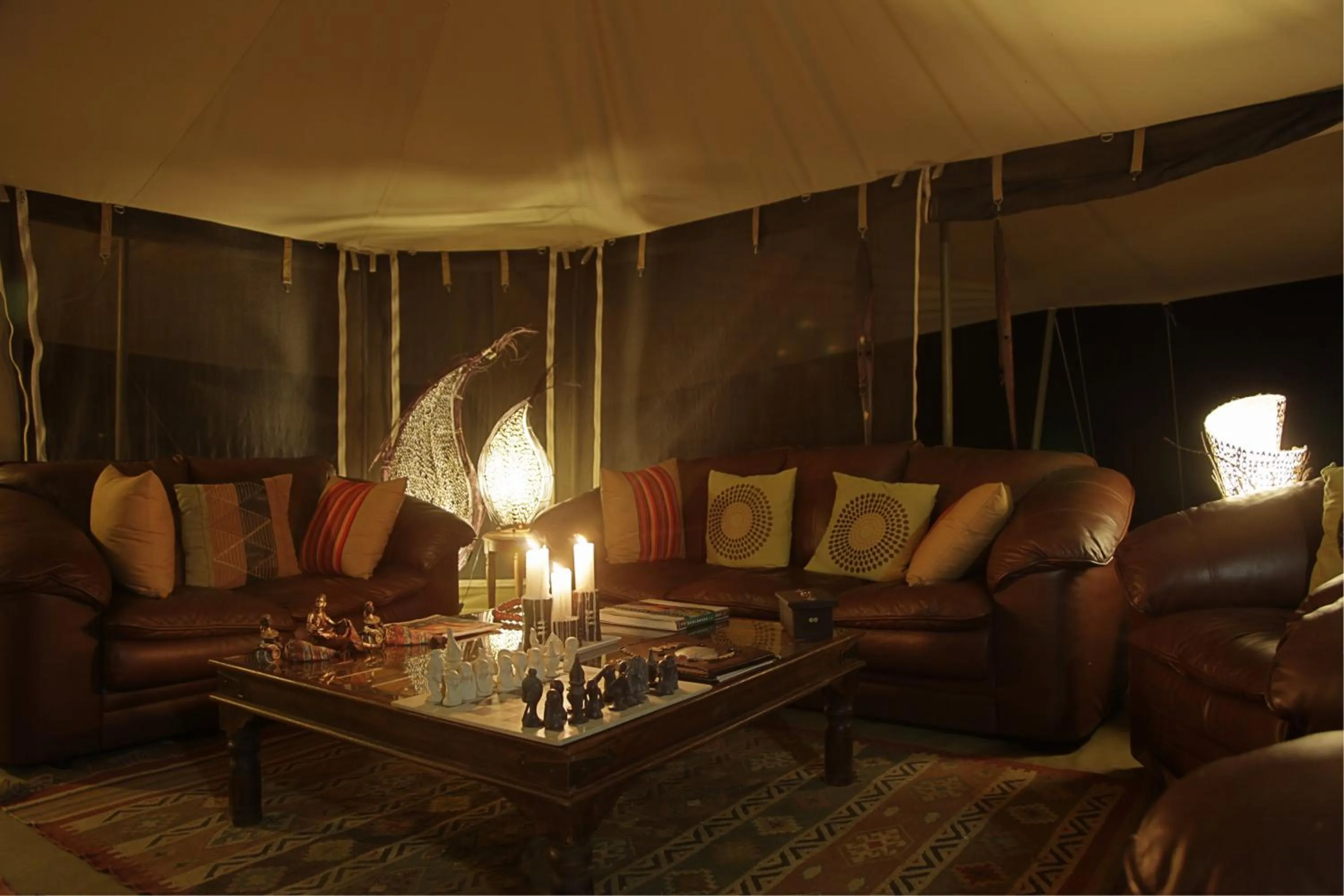 Lounge or bar in Mara Ngenche Safari Camp - Maasai Mara National Reserve