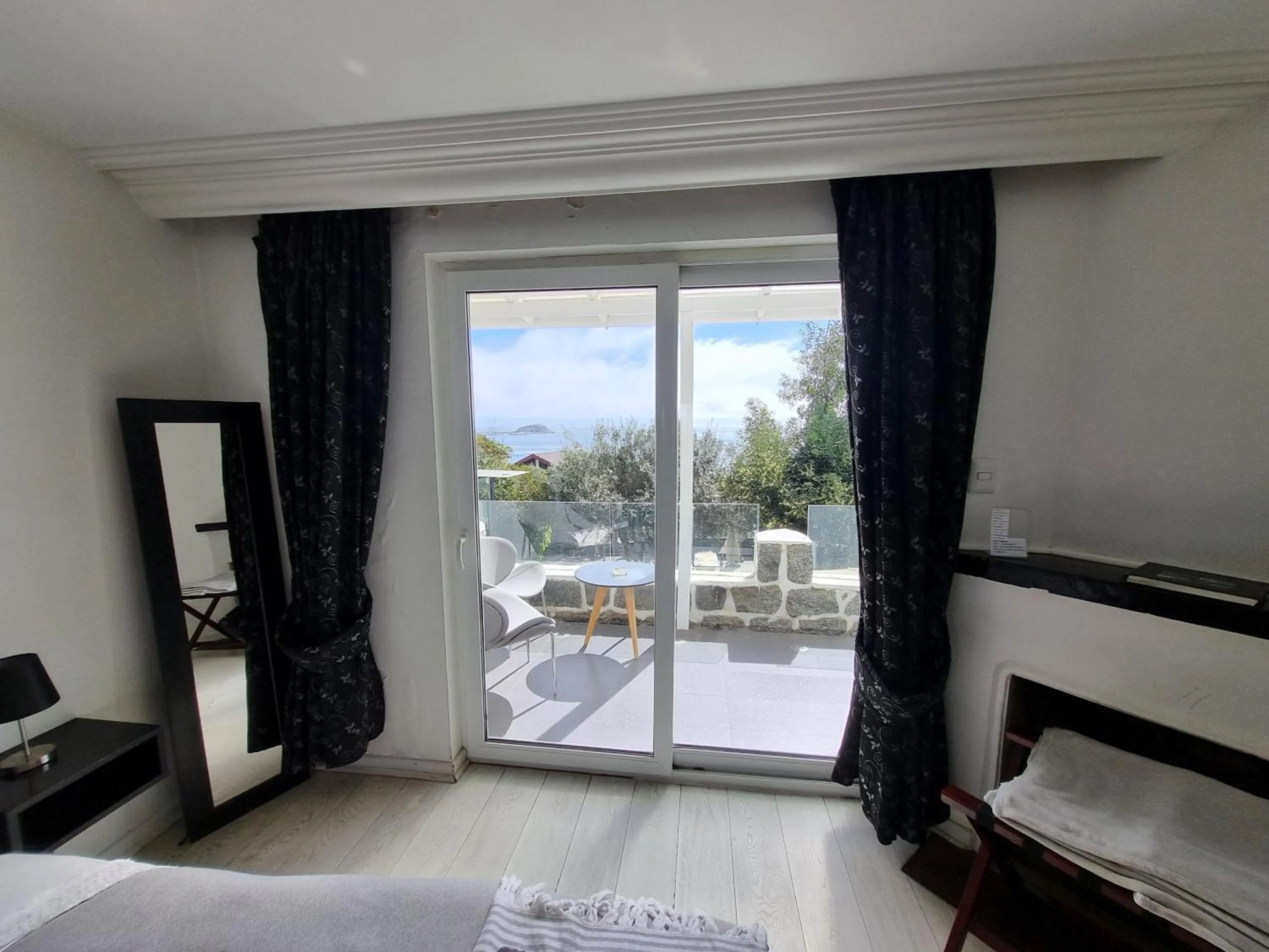 View (from property/room), Bed in Winery Hotel Boutique