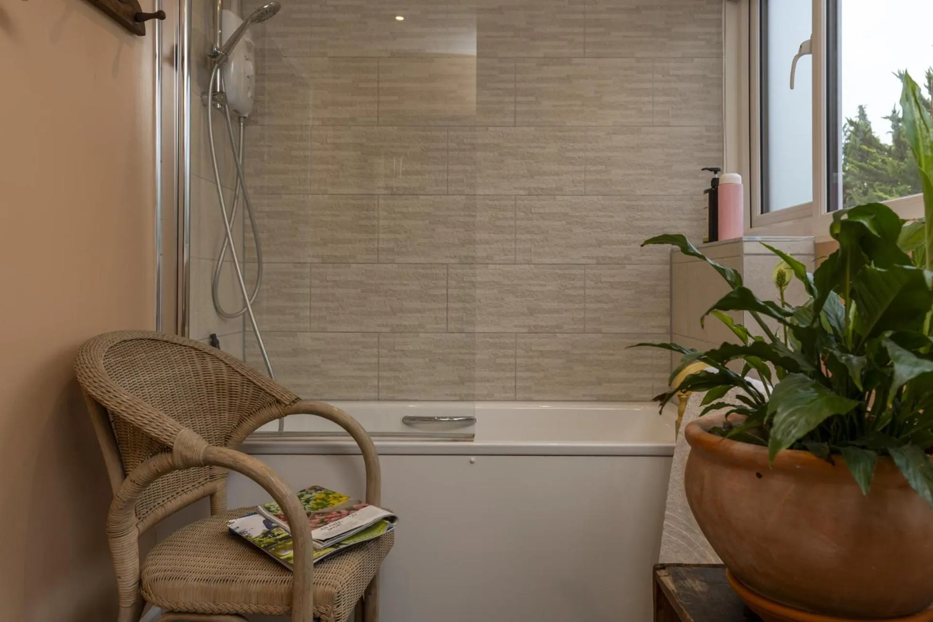 Bathroom in Sandford Meadow Guest House