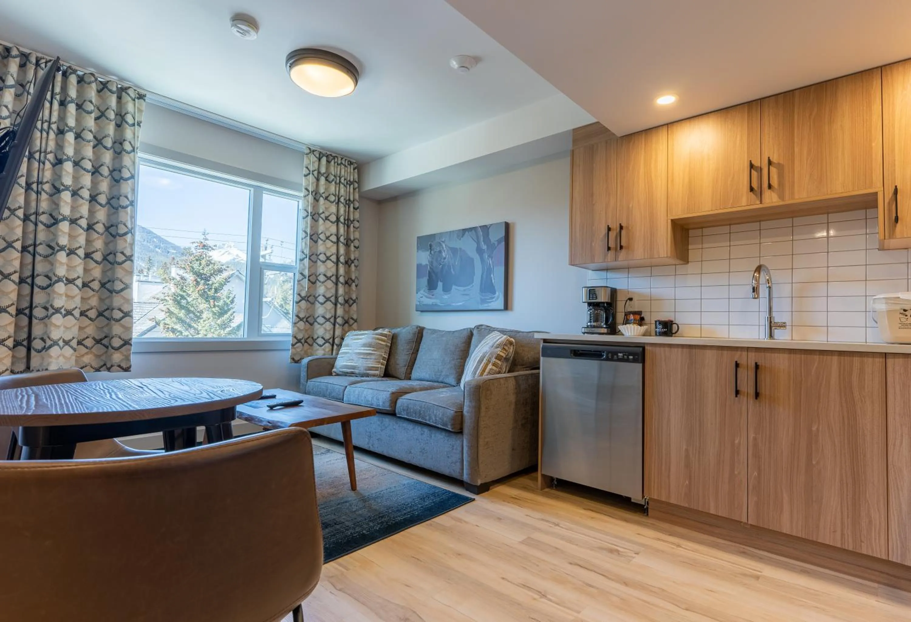 Kitchen or kitchenette in Basecamp Suites Banff