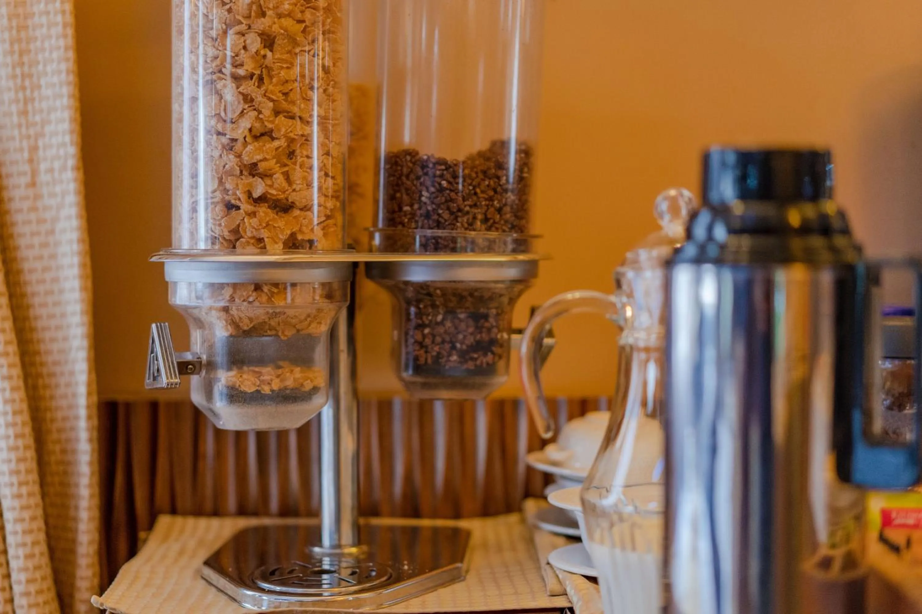 Restaurant/places to eat in The Amariah Hotel & Apartments Mikocheni