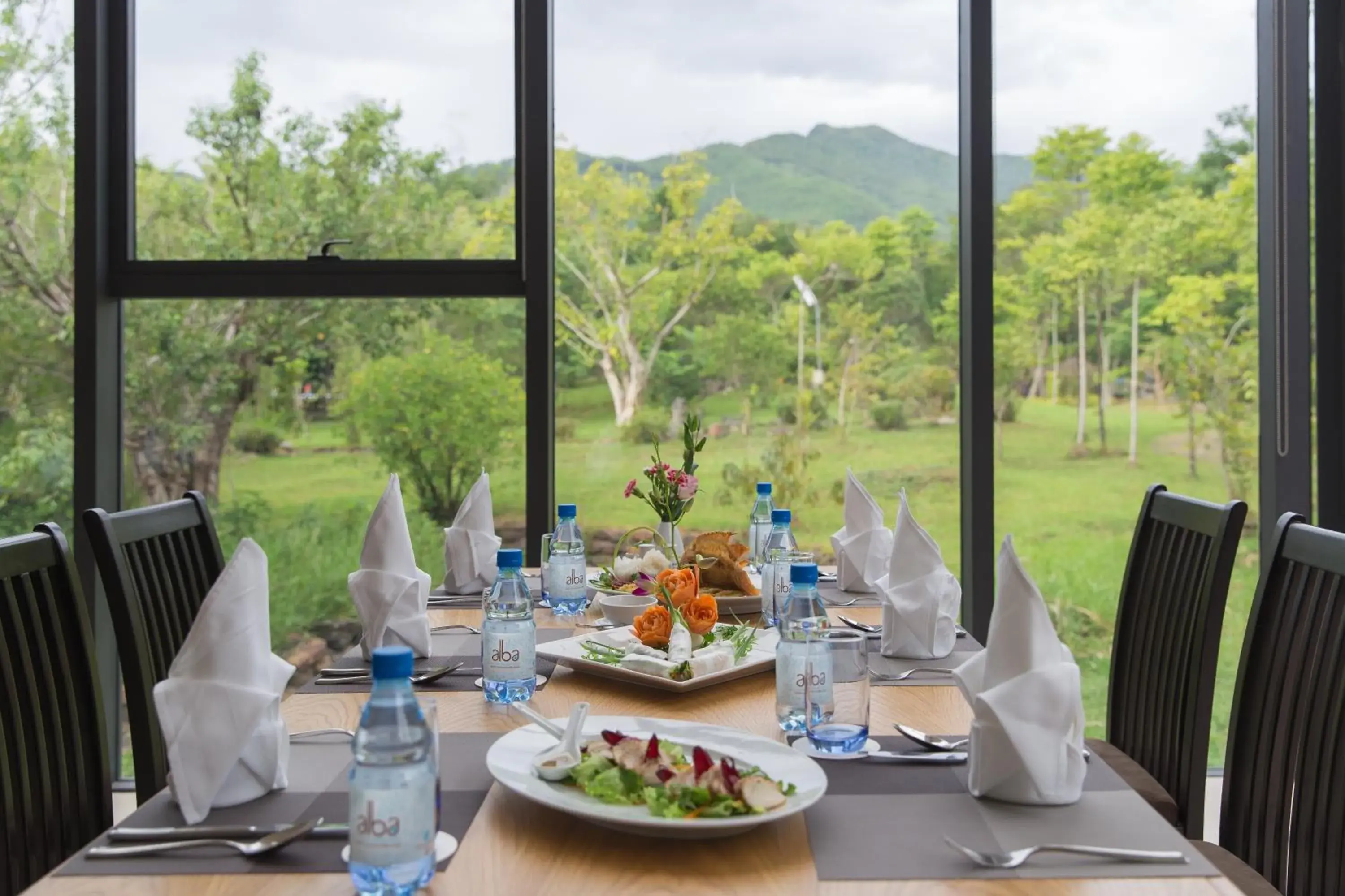 Restaurant/places to eat in Thanh Tan Hot Springs By Fusion Restaurant/places to eat in Thanh Tan Hot Springs By Fusion