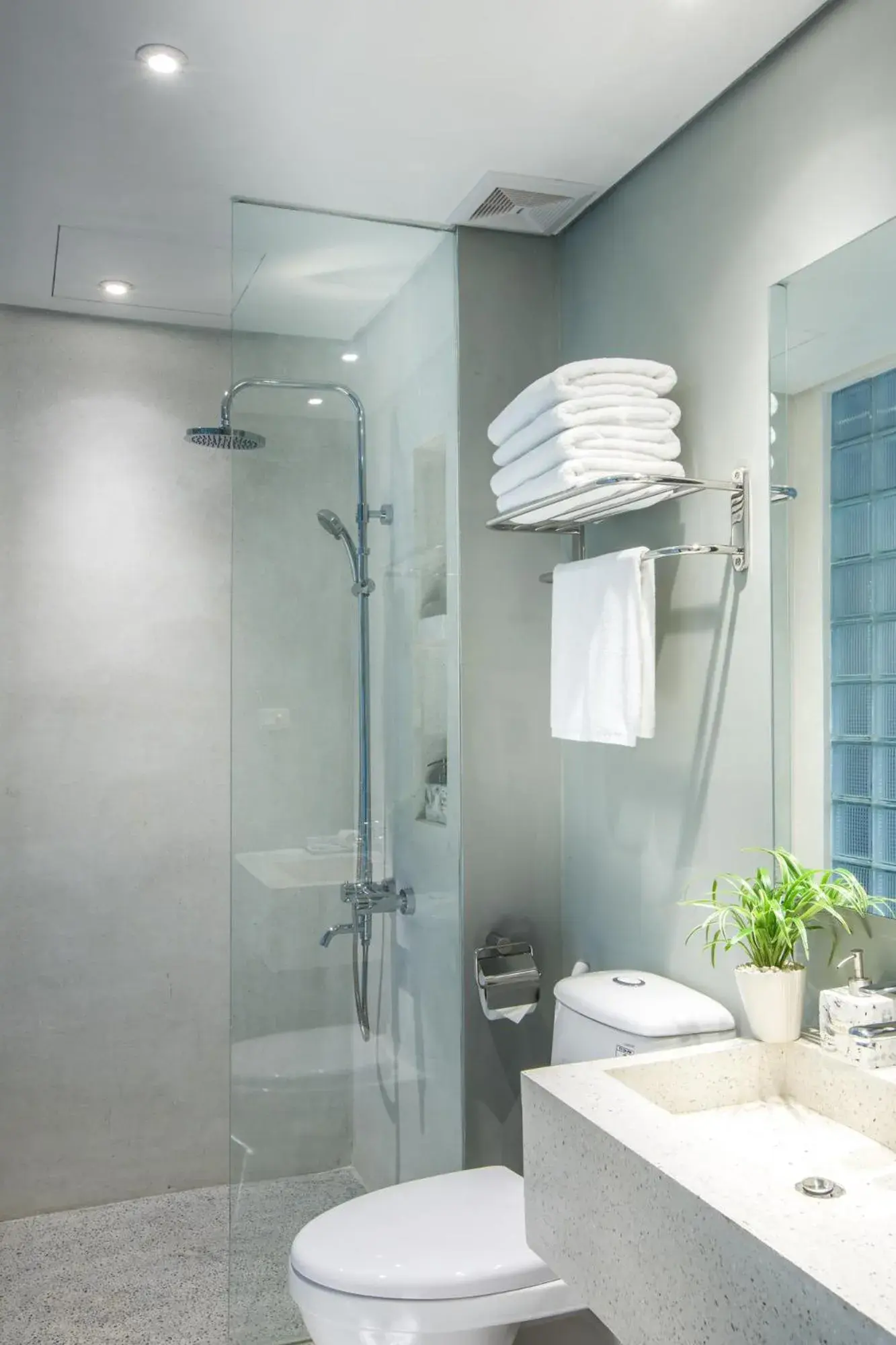 Bathroom in Thanh Tan Hot Springs By Fusion Bathroom in Thanh Tan Hot Springs By Fusion