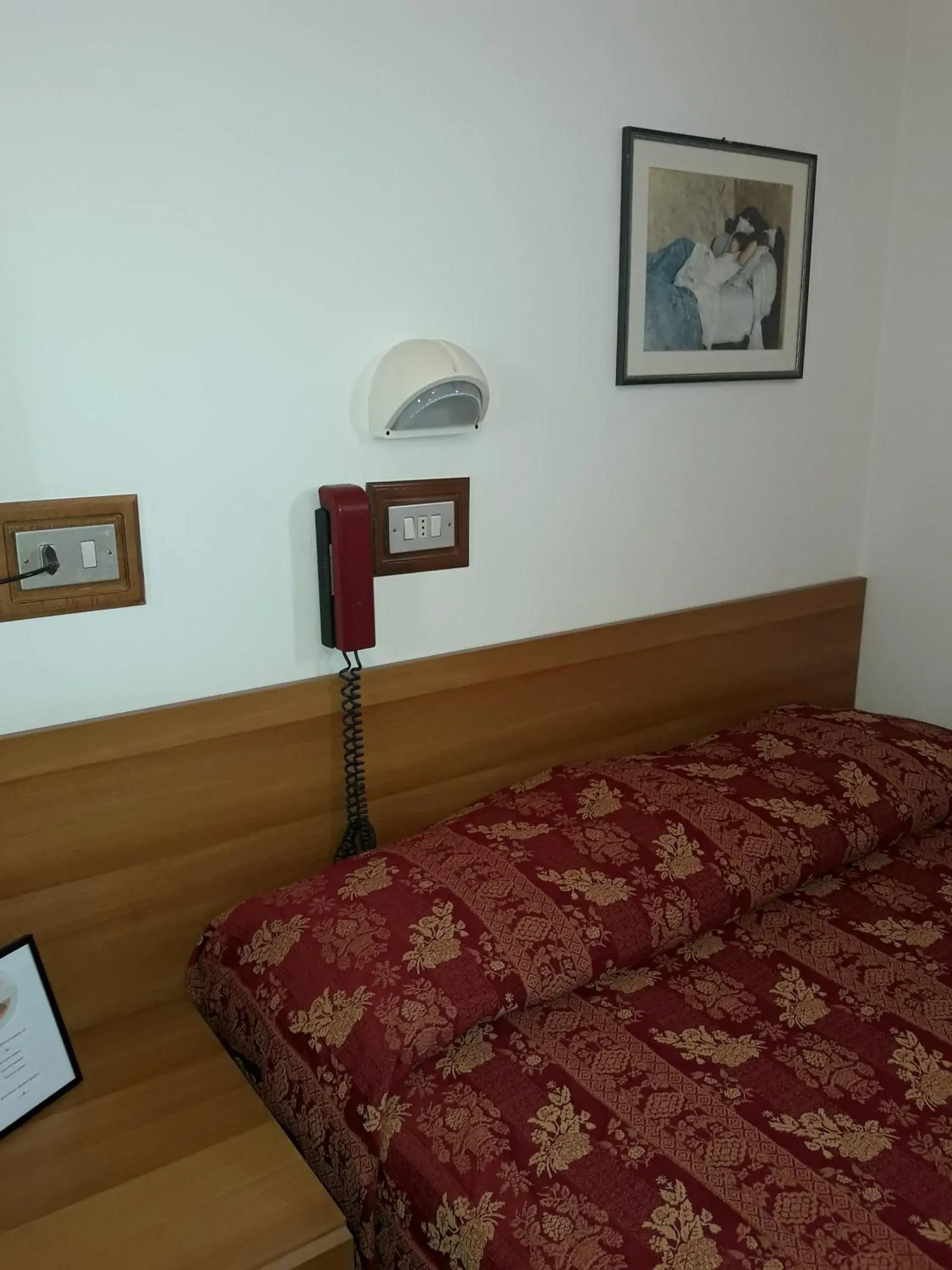 Bed in Hotel Imperiale