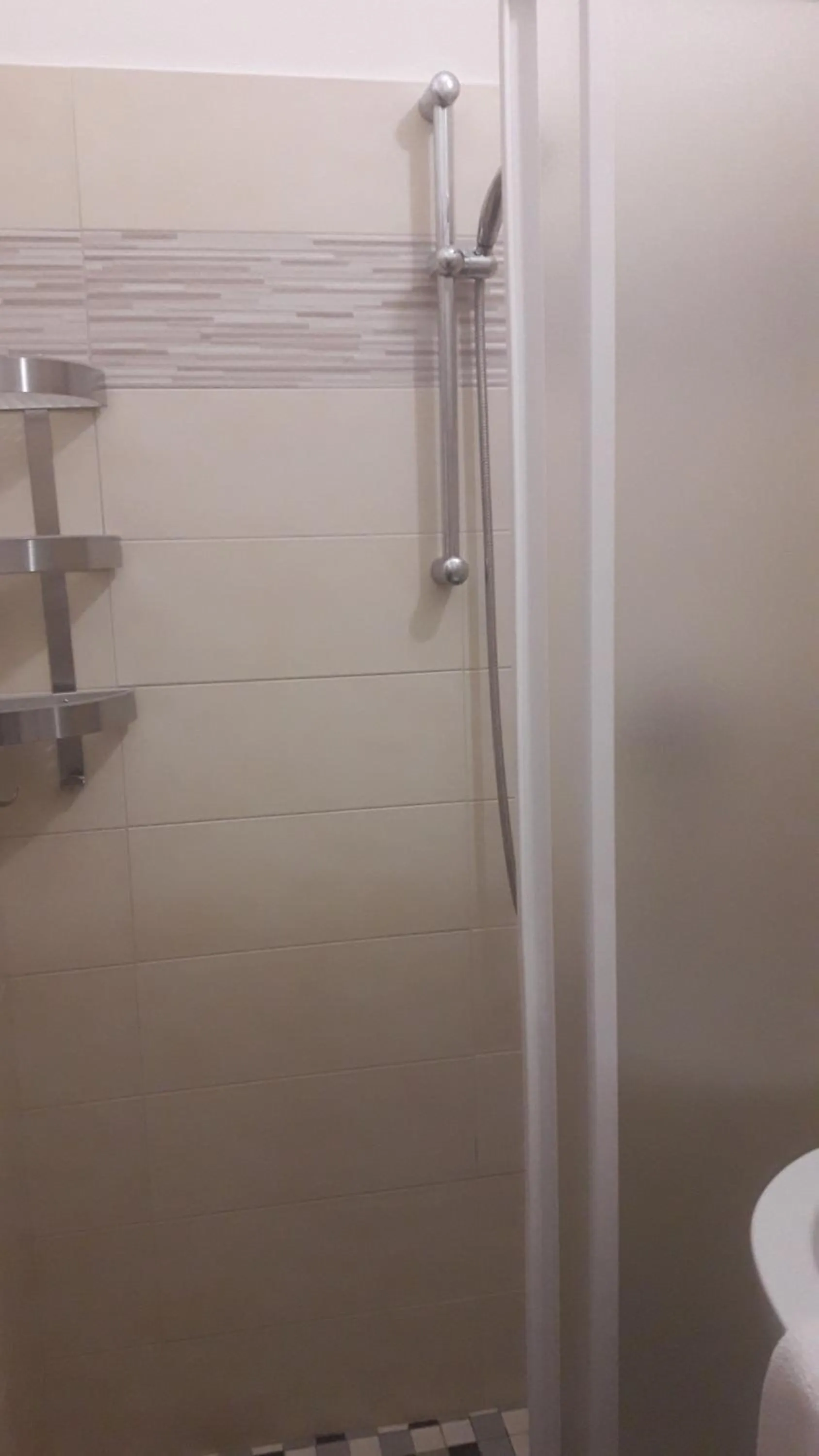 Shower in Hotel Imperiale