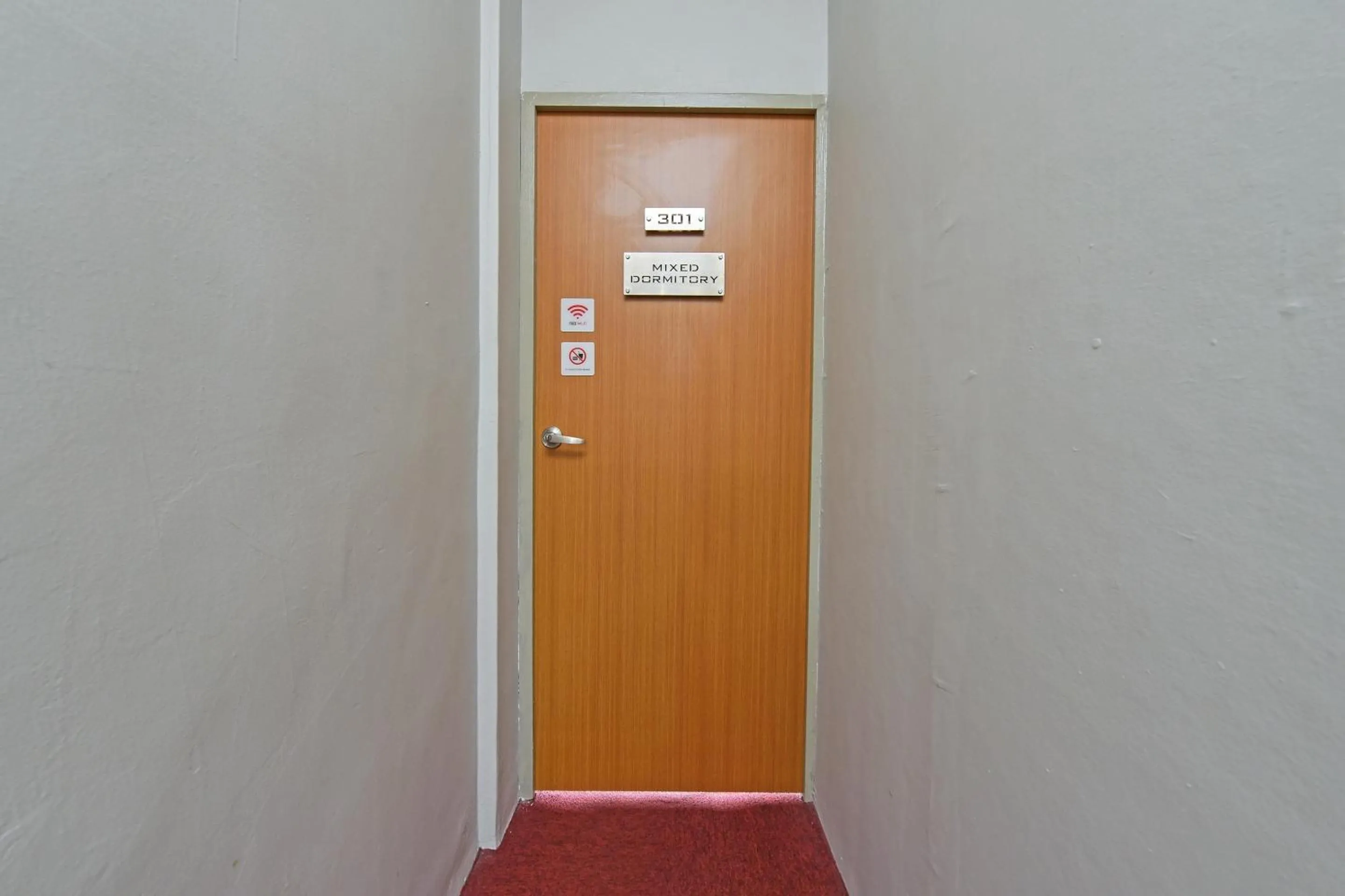 Lobby or reception in Hotel O Bed Station Guest House Dormitory