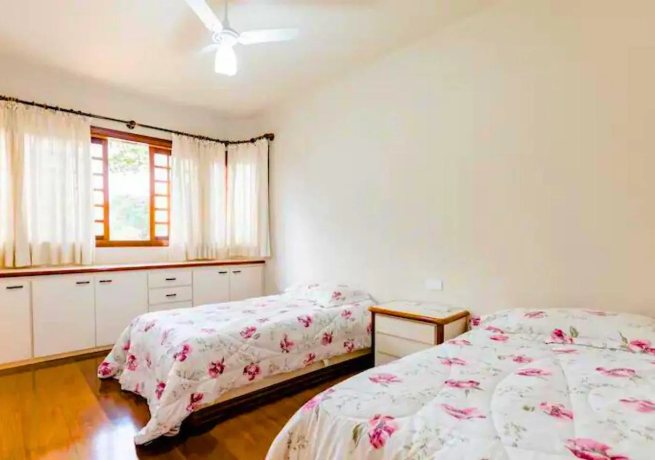 Photo of the whole room, Bed in The Helvetia Polo Villa