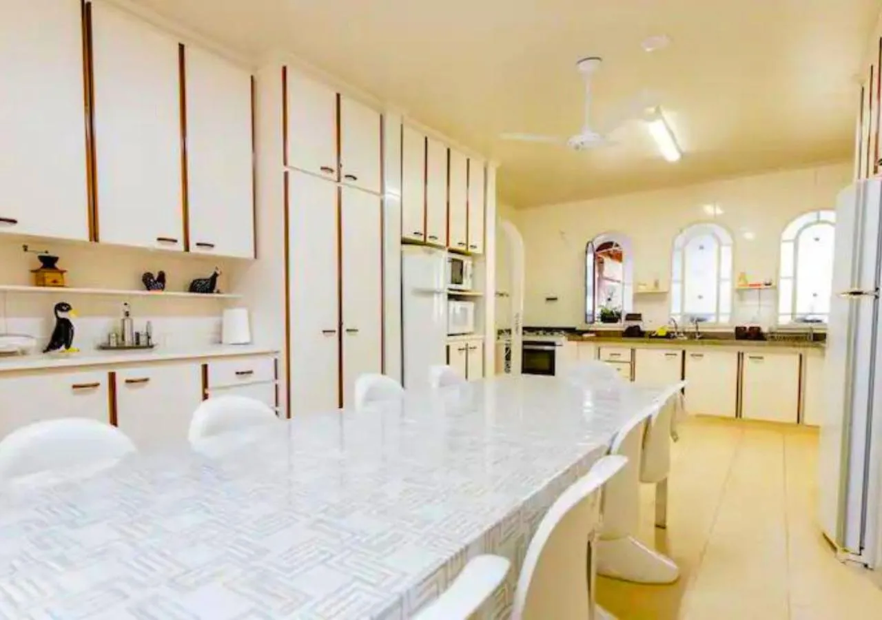 Kitchen or kitchenette in The Helvetia Polo Villa