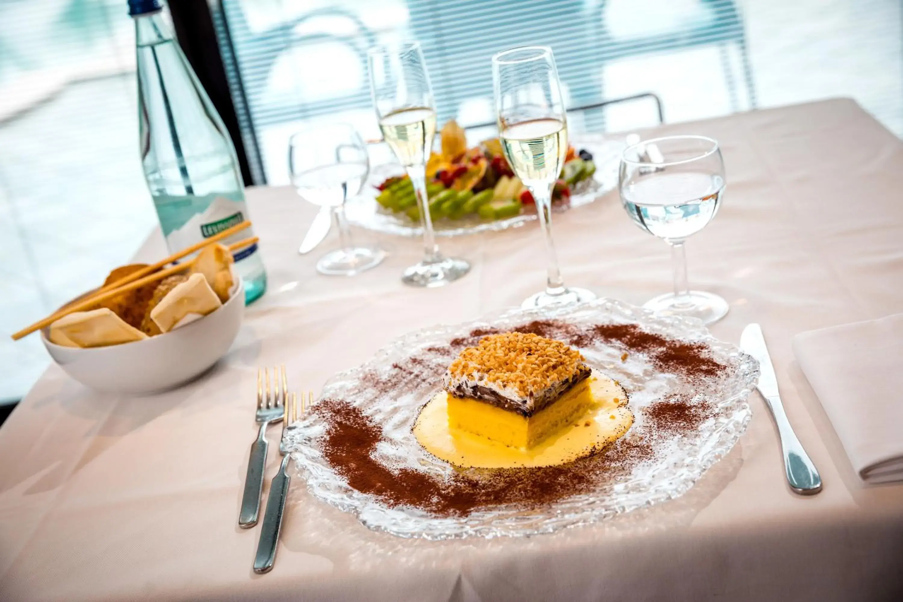 Food close-up in Waldorf Palace Hotel