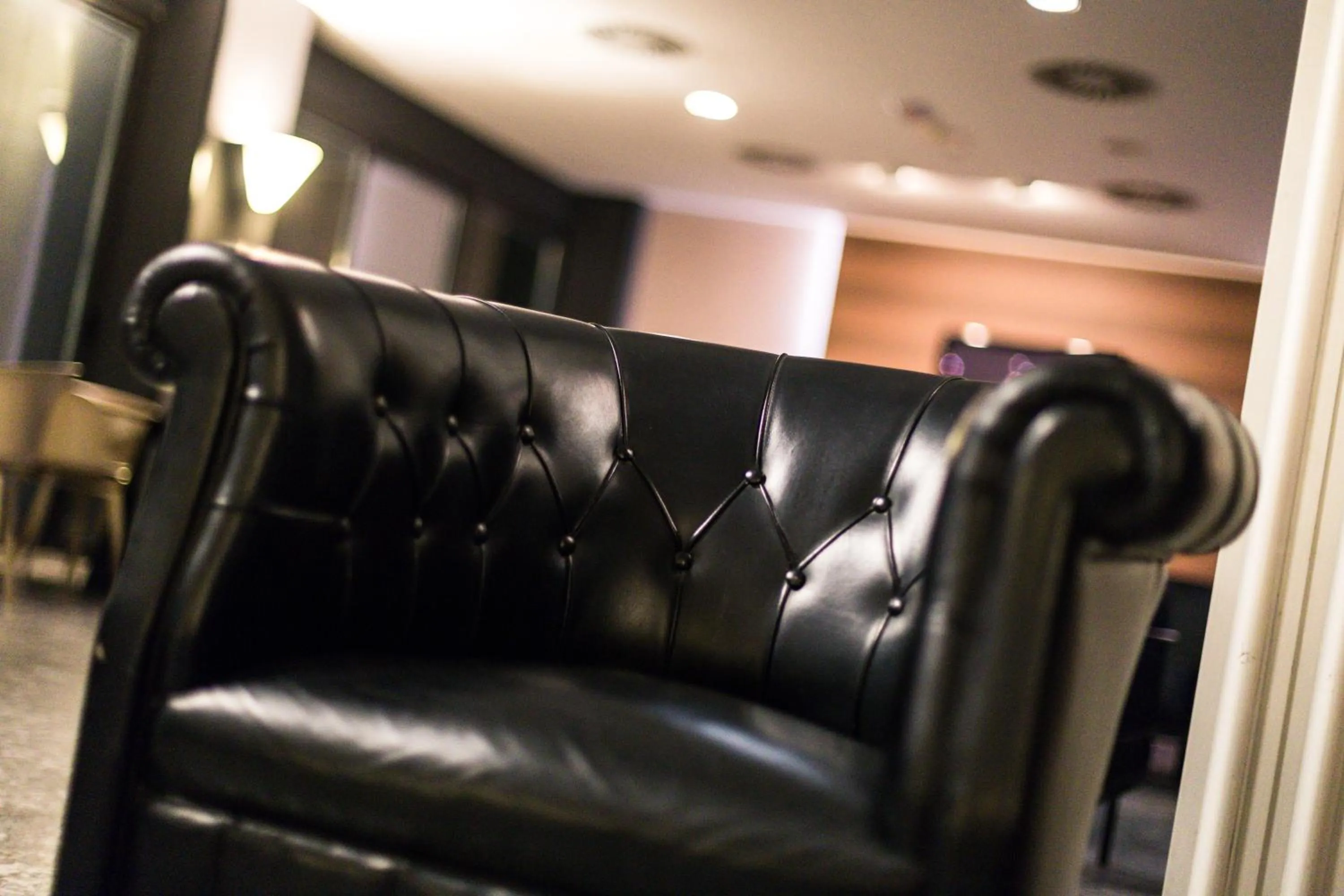 Decorative detail in Waldorf Palace Hotel