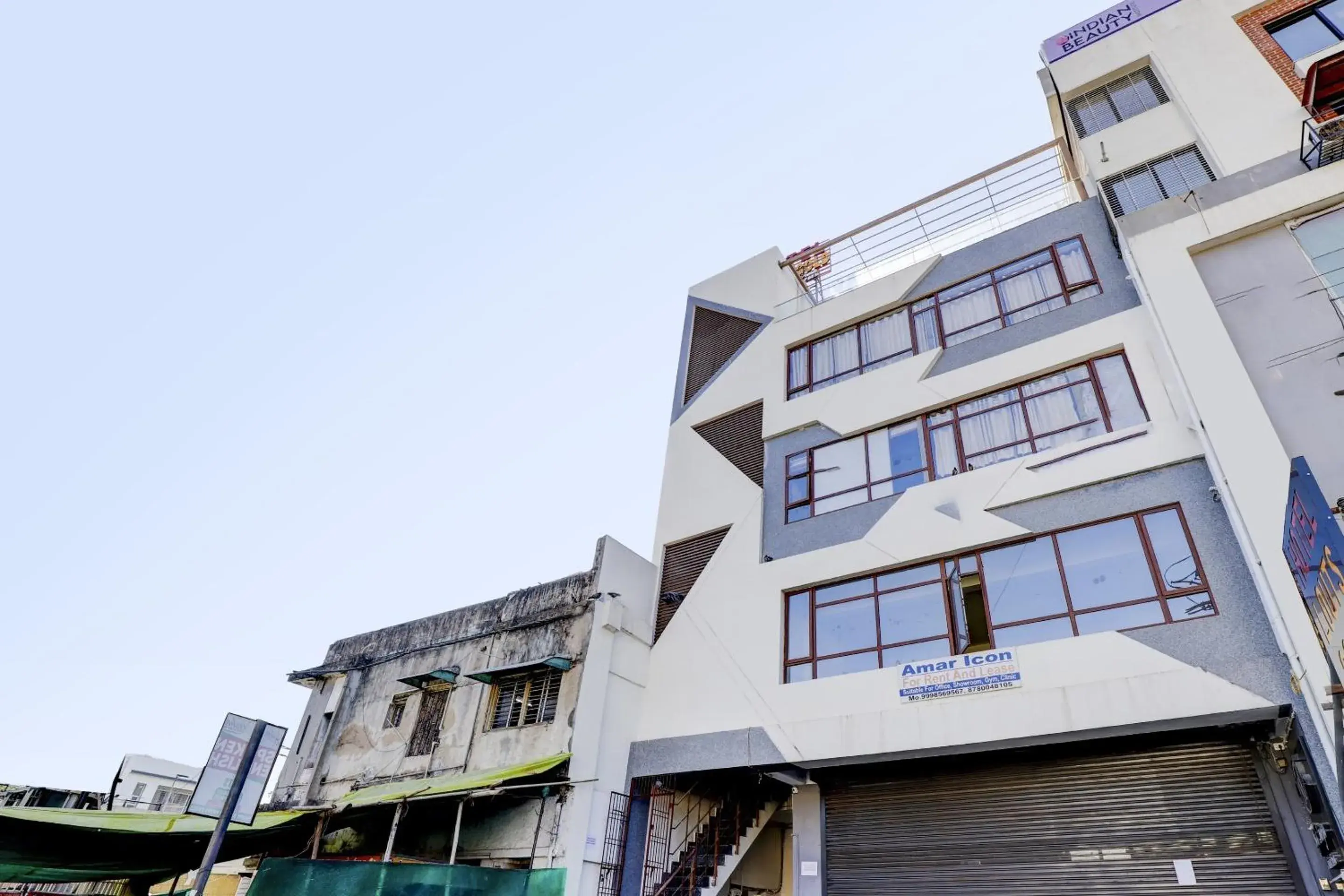 Facade/entrance in Collection O Lotus Gold Facade/entrance in Collection O Lotus Gold